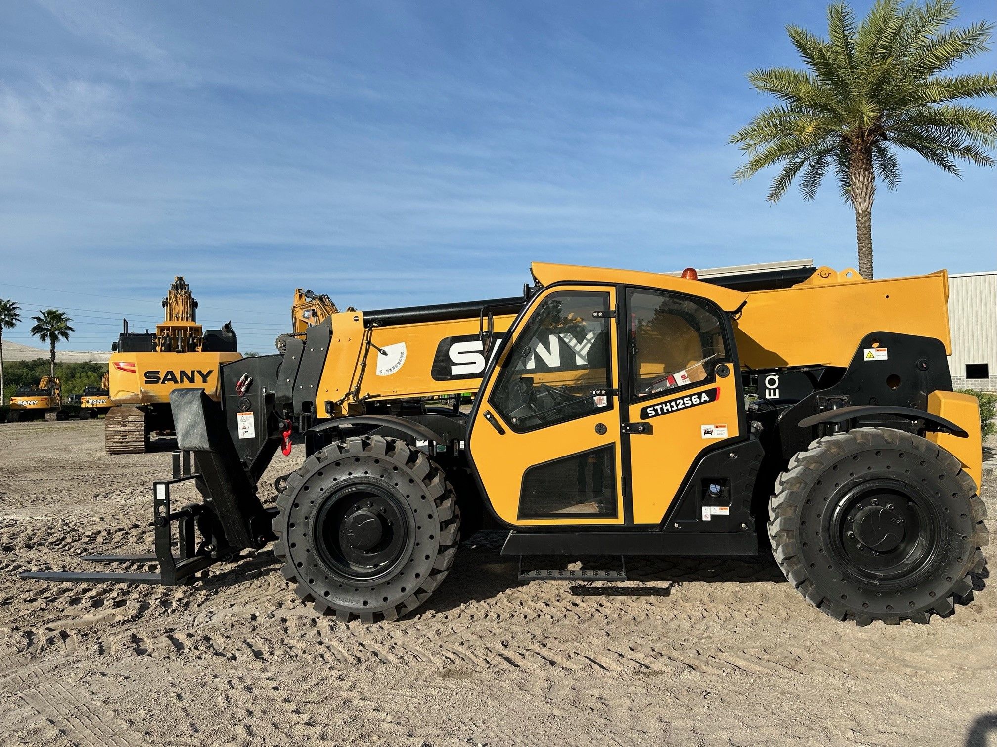 2024 SANY STH1256A-CAB Photo 2 Thumbnail