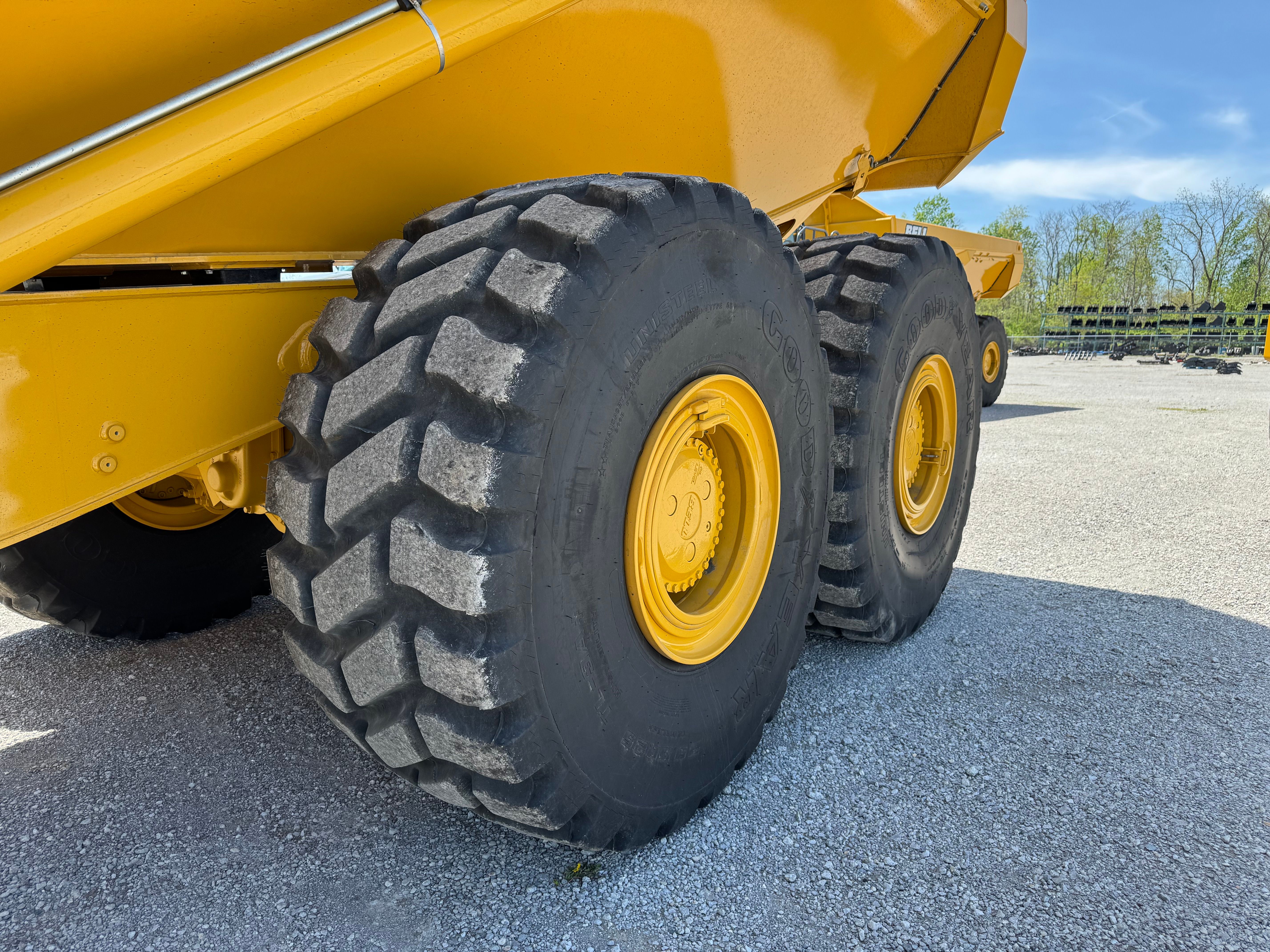 2025 BELL B45E Photo 6 Thumbnail