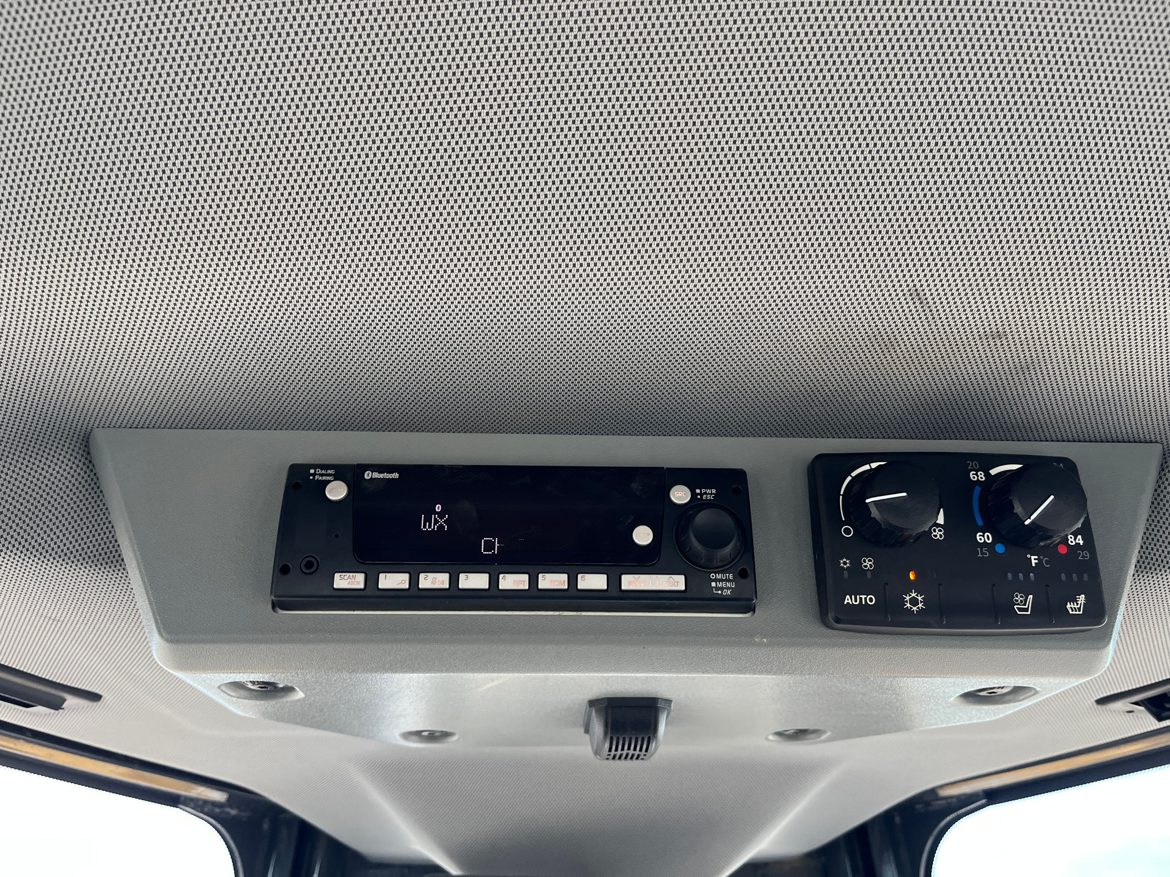 2023 JOHN DEERE 650 P-TIER Photo 11 Thumbnail