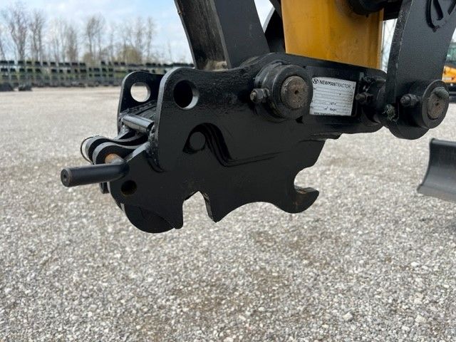 MANUAL QUICK COUPLER FOR SY35U Photo 1 Thumbnail