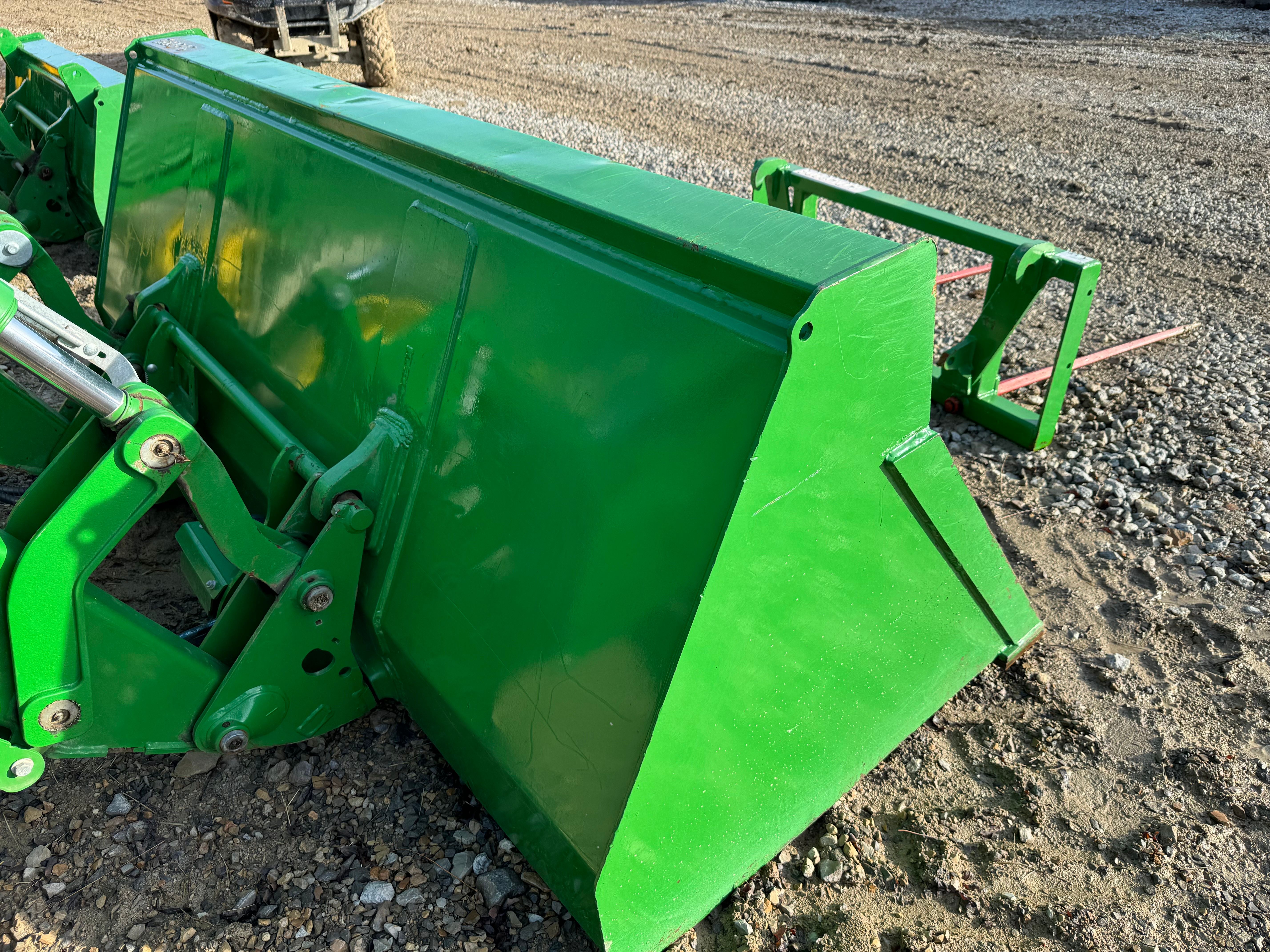 LOADER BUCKET FOR 6155M Photo 3 Thumbnail