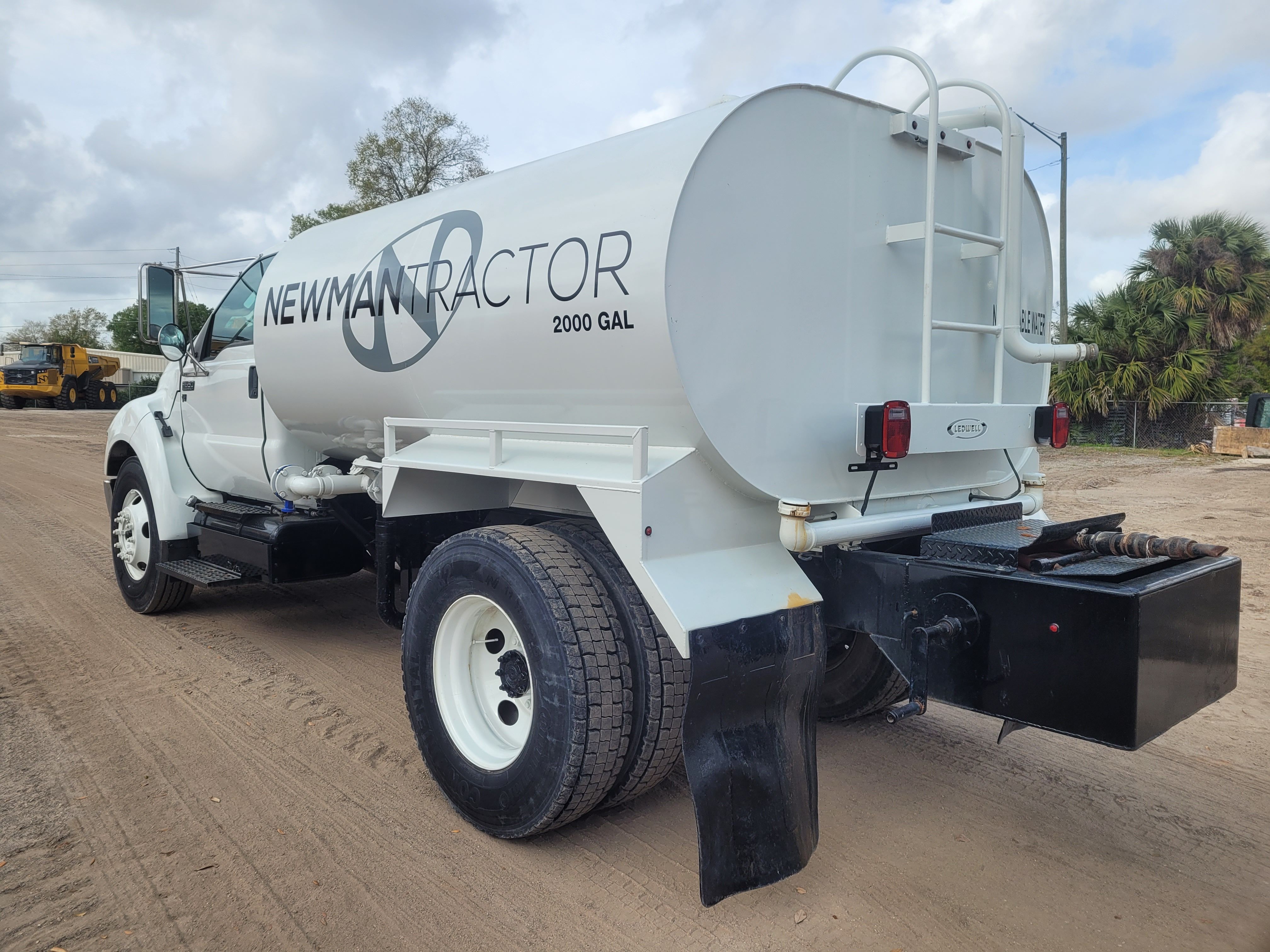 2015 FORD F650 Photo 3 Thumbnail