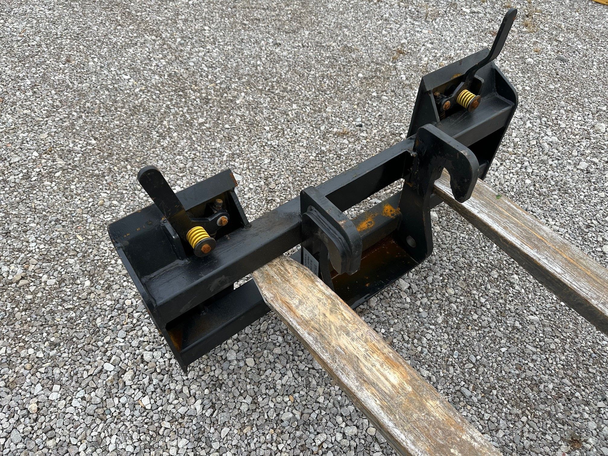 SKID STEER ADAPTER PLATE FOR SANY TELEHANDLER Photo 2 Thumbnail