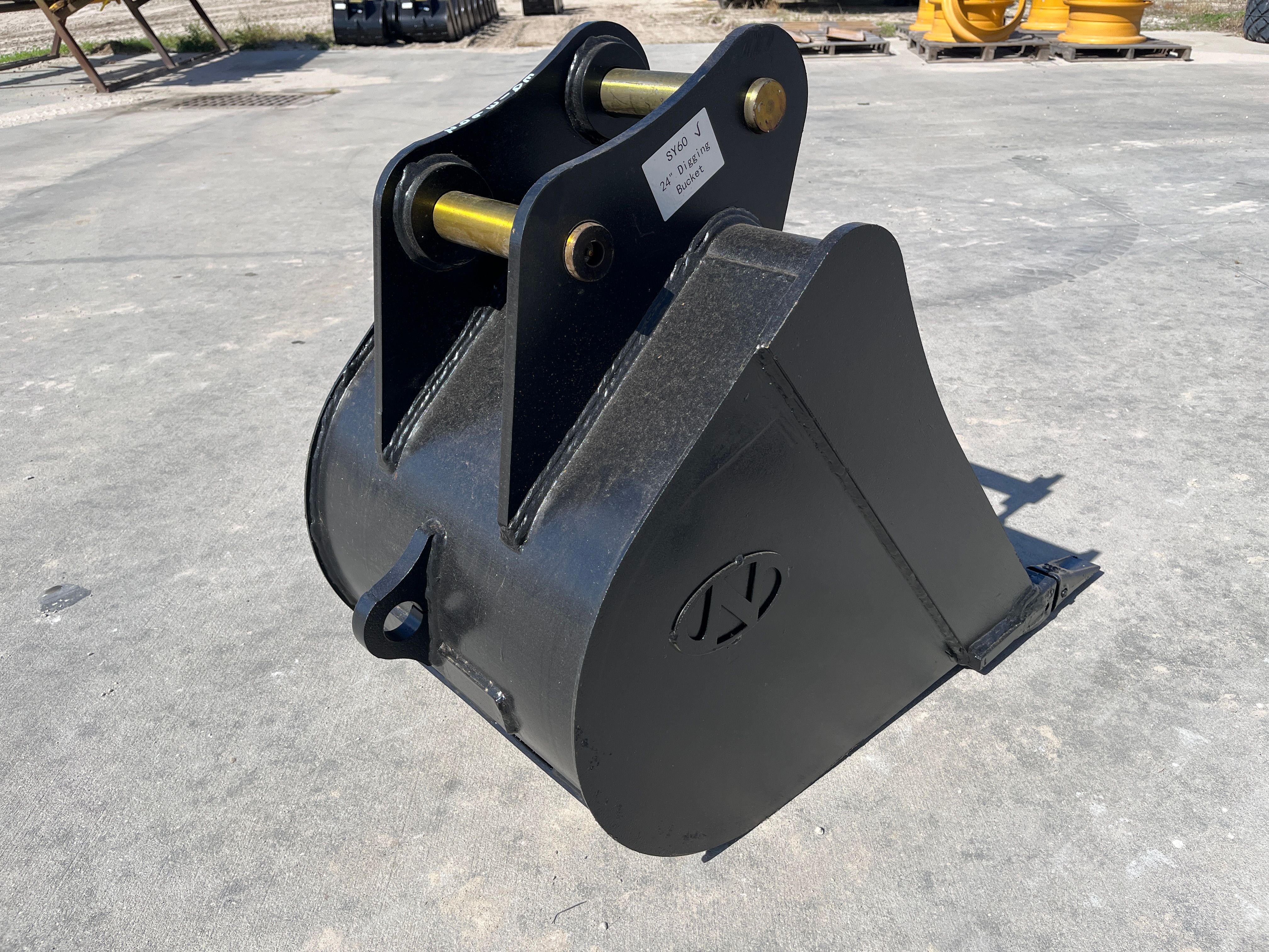 24" BUCKET FOR SY60C Photo 3 Thumbnail