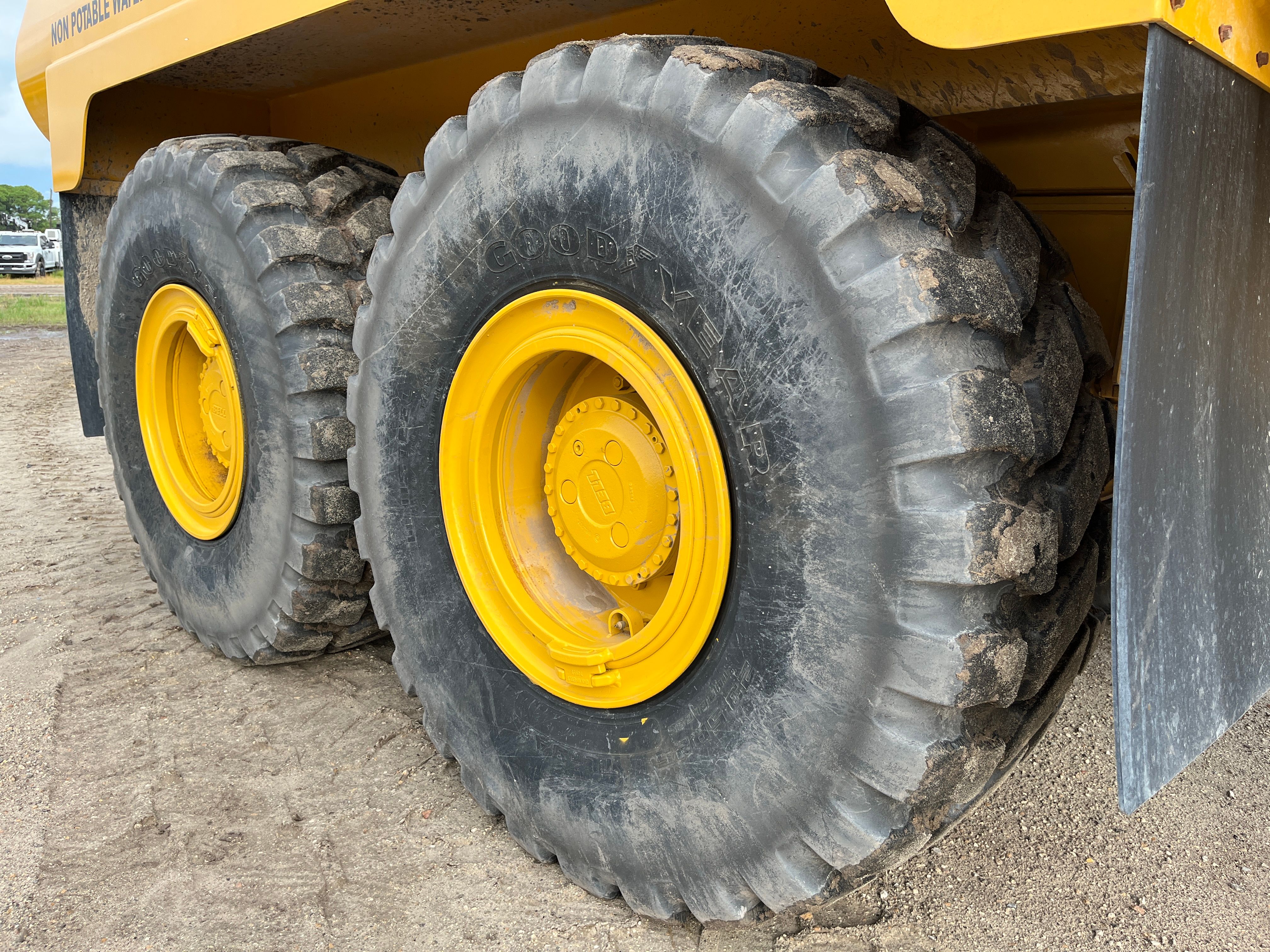 2019 BELL B25E Photo 15 Thumbnail