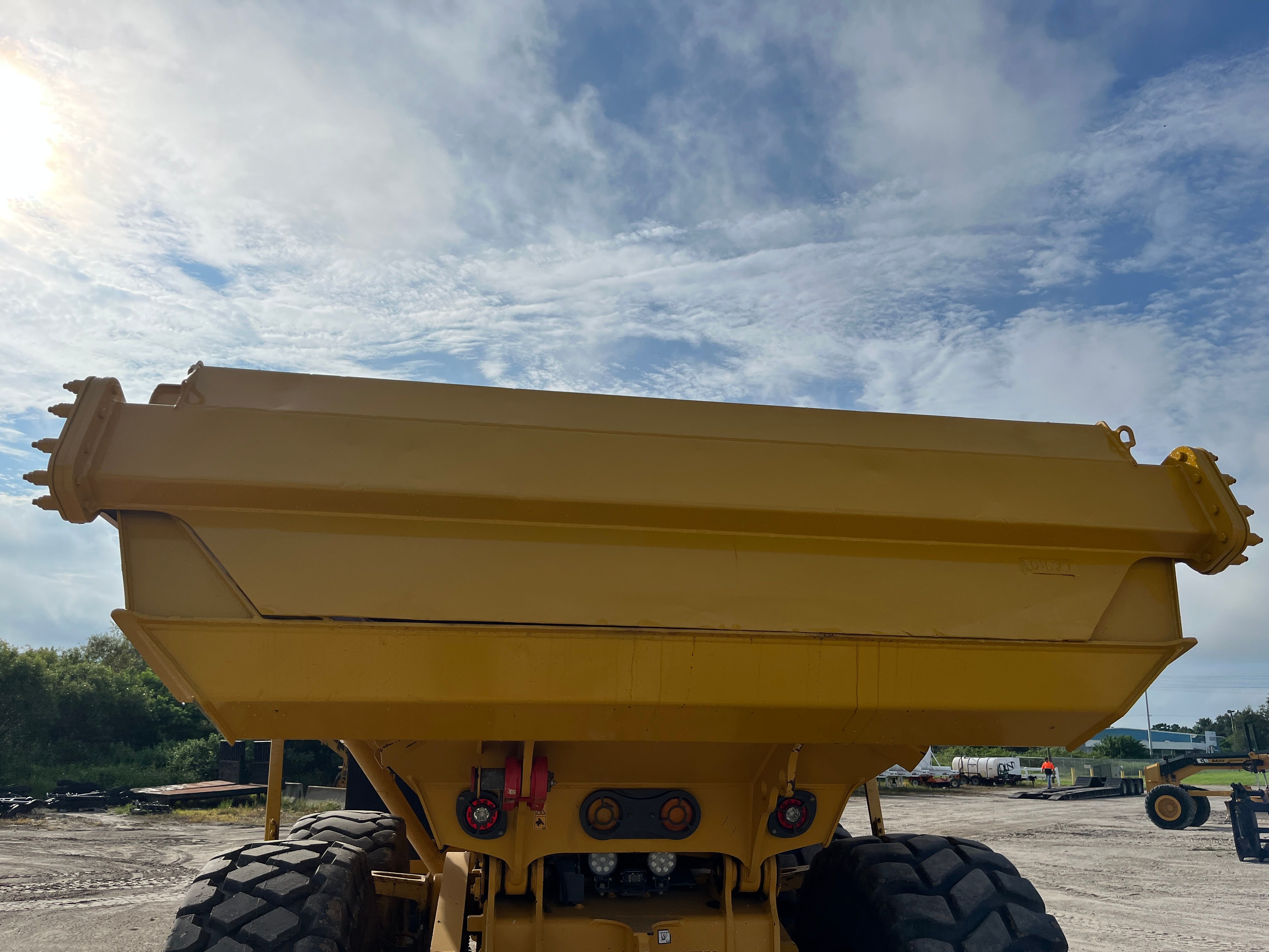 TAILGATE FOR B30E Photo 2 Thumbnail