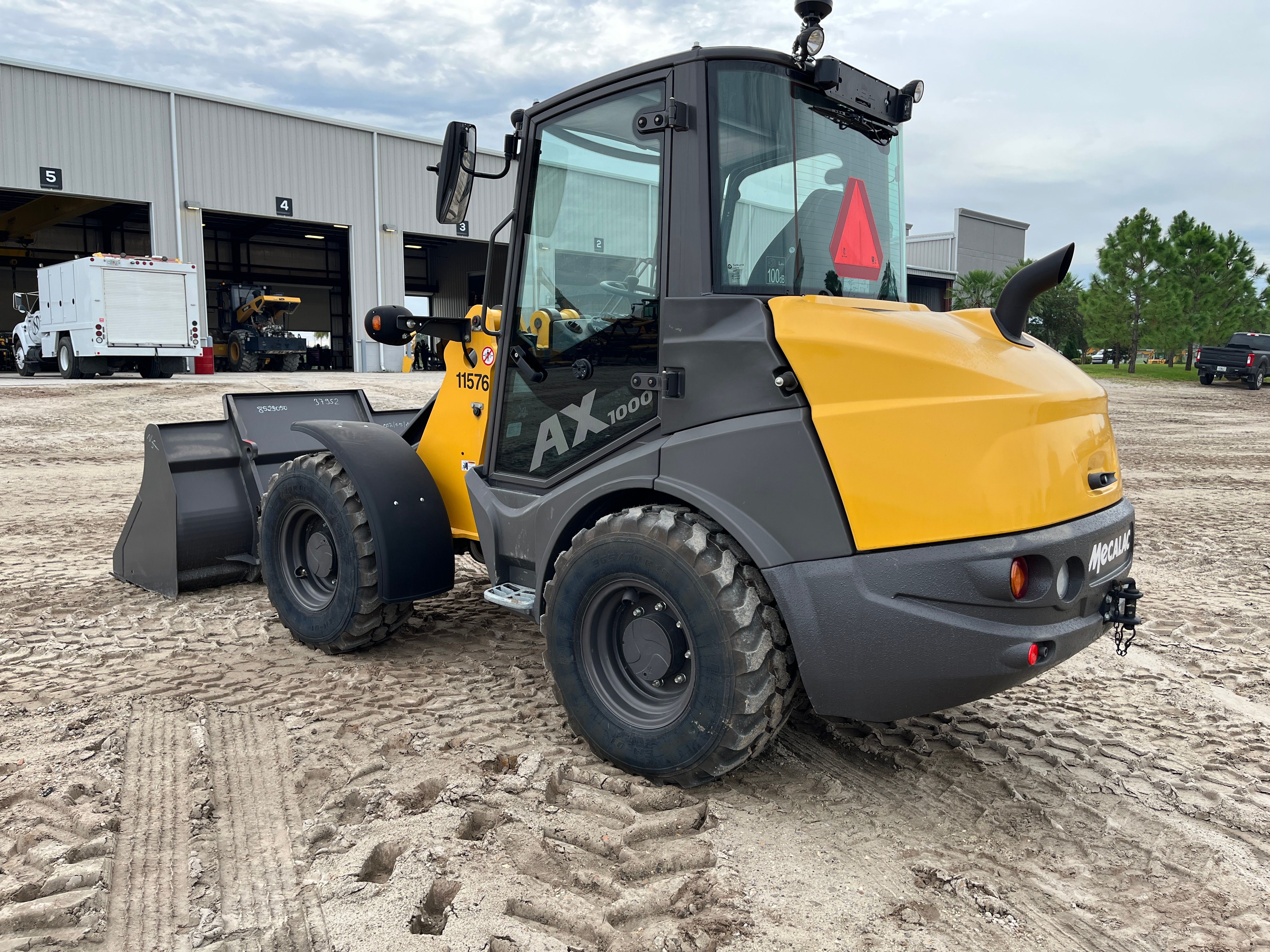 2024 MECALAC AX1000 Photo 3 Thumbnail