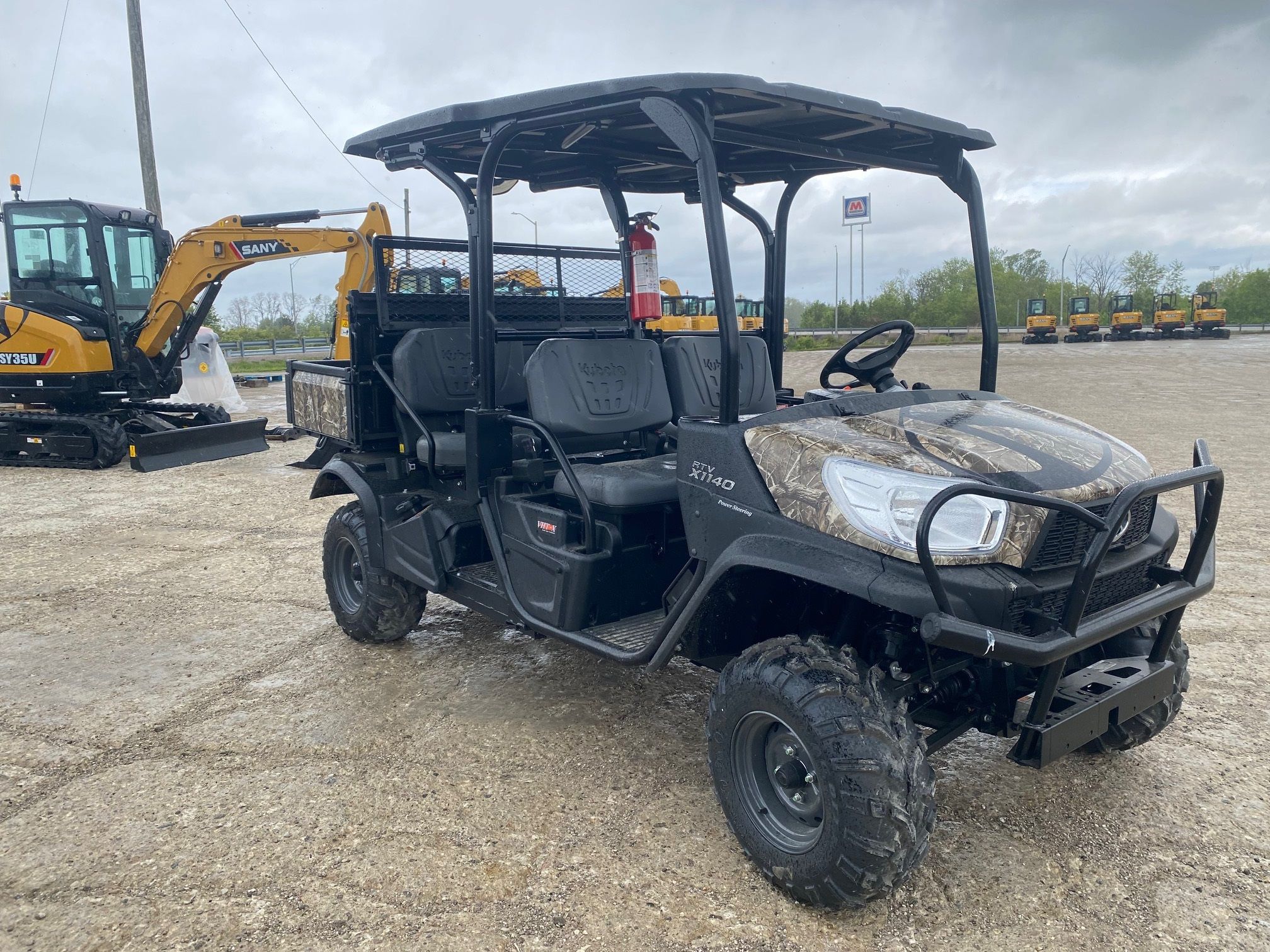 2023 KUBOTA RTV-X1140 Photo 7 Thumbnail