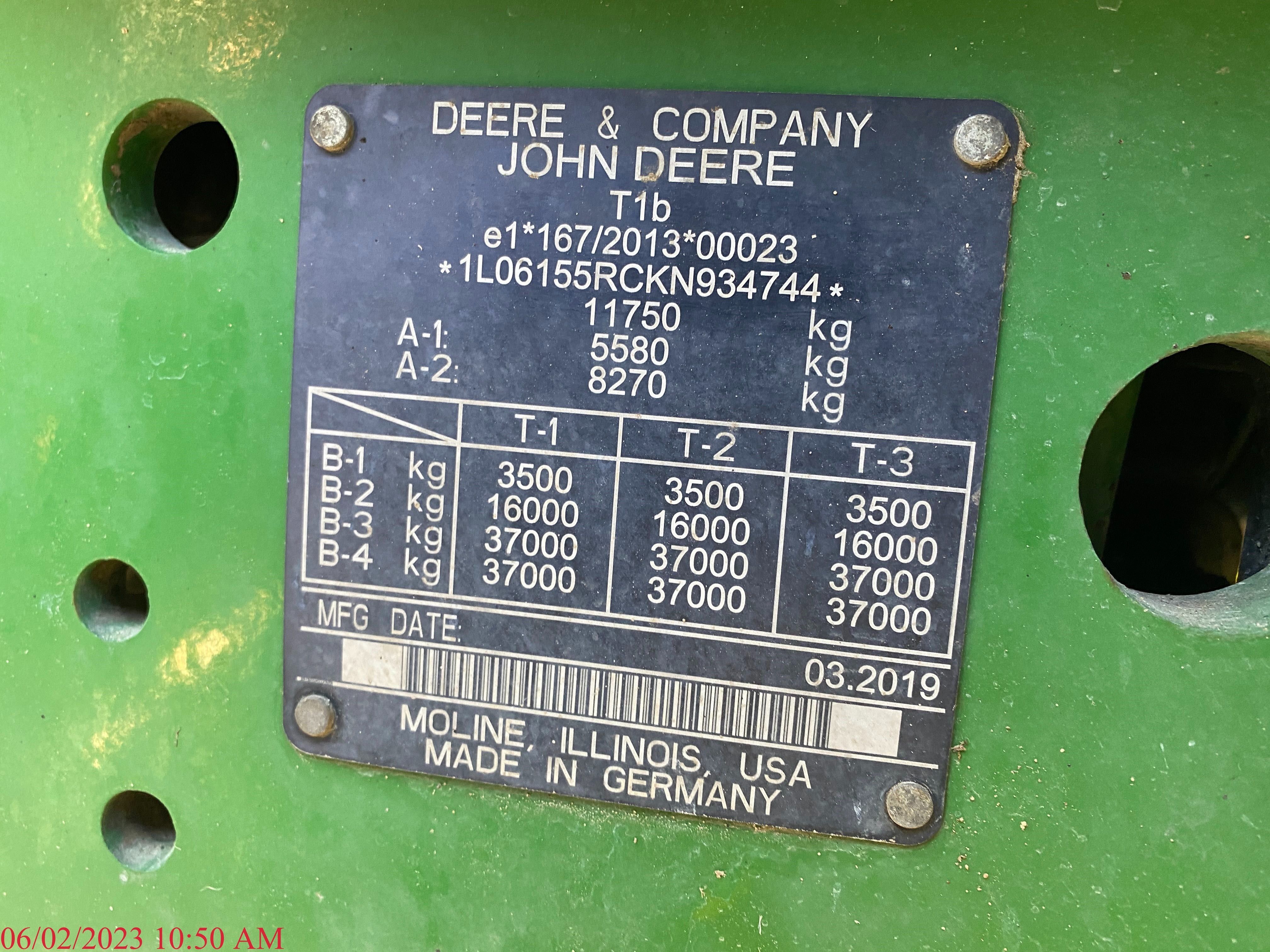 2019 JOHN DEERE 6155R Photo 9 Thumbnail