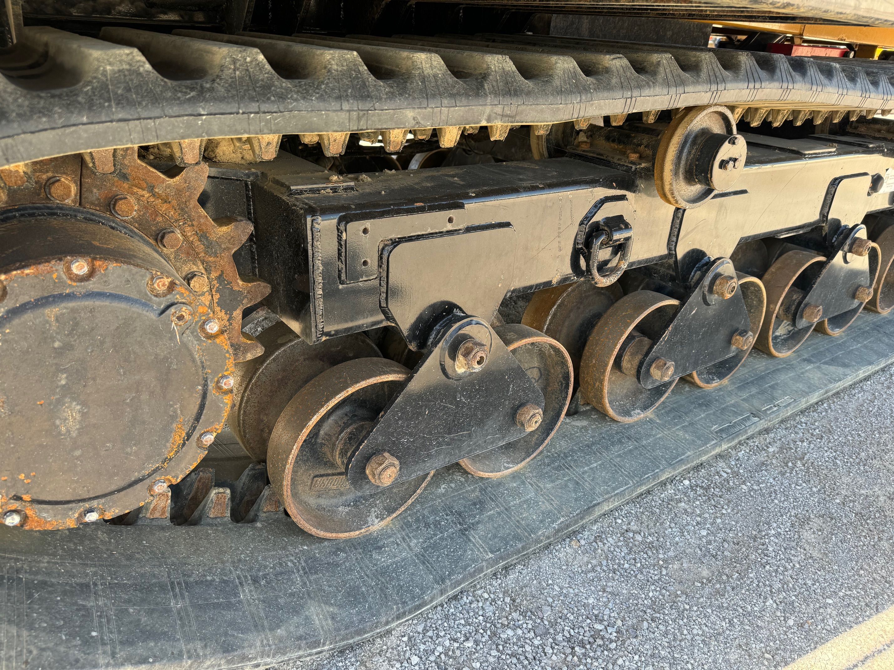 2020 MOROOKA MST 1000VD Photo 6 Thumbnail