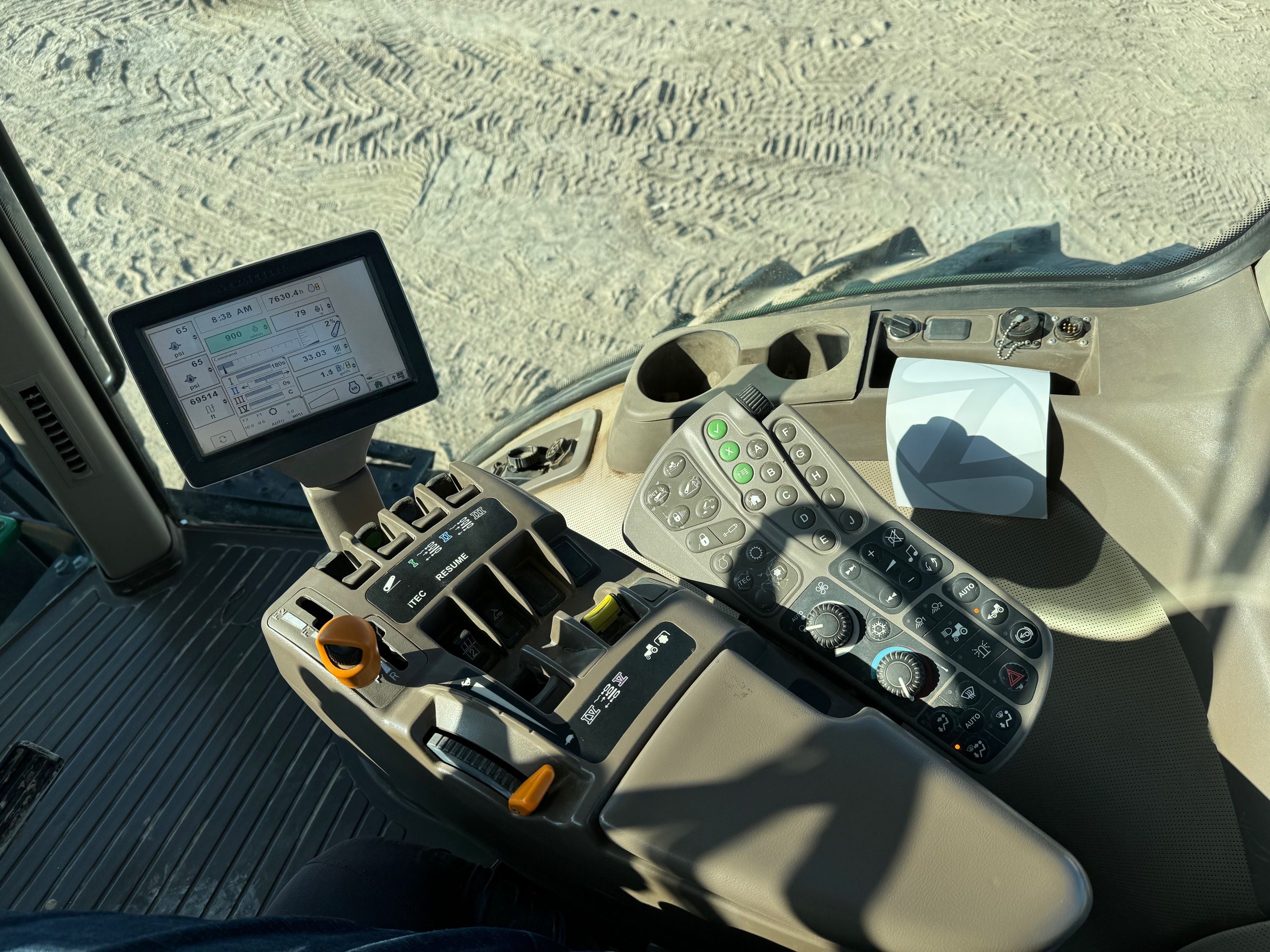 2013 JOHN DEERE 7200R Photo 7 Thumbnail