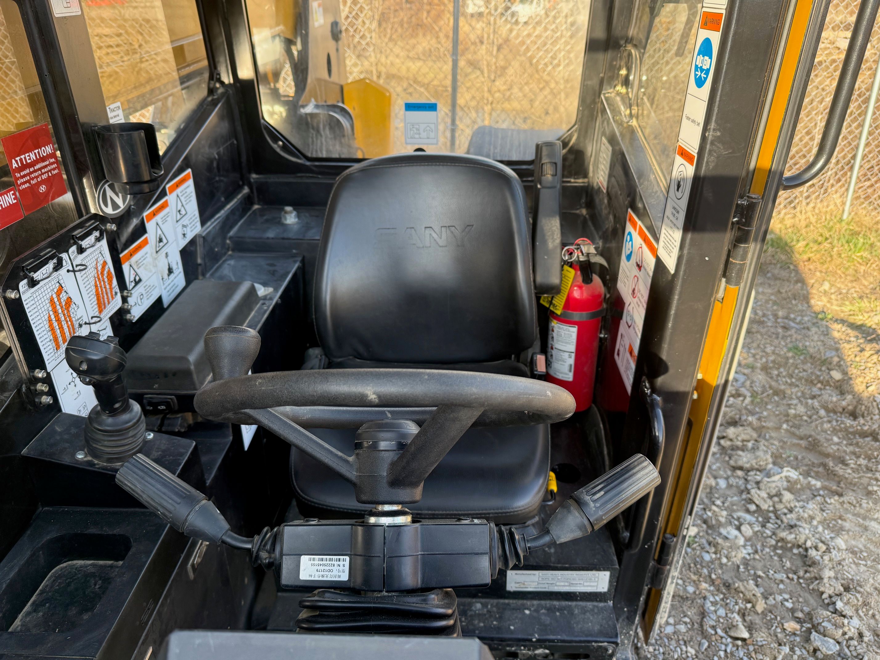 2023 SANY STH1256A-CAB Photo 6 Thumbnail