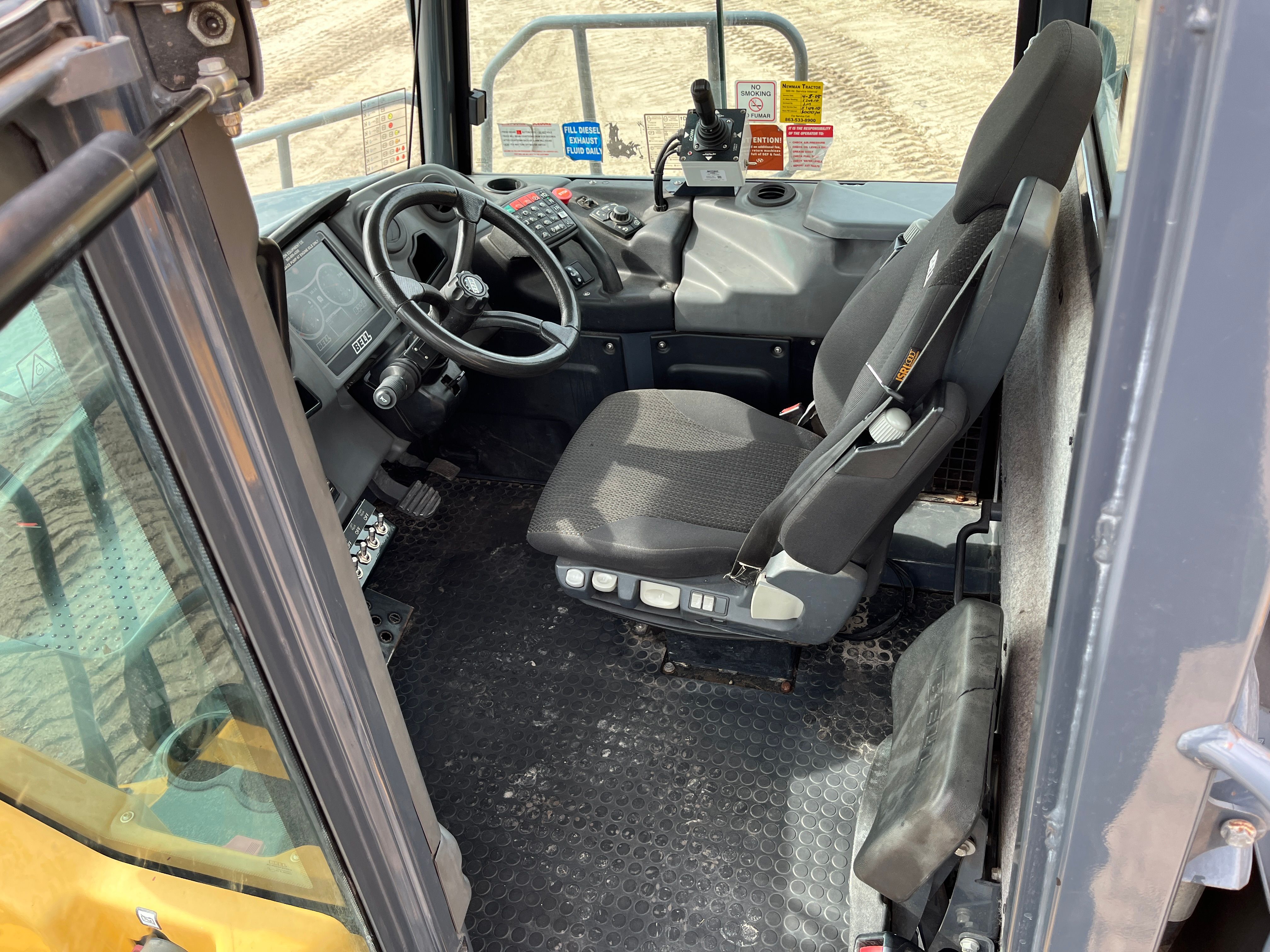 2020 BELL B30E Photo 7 Thumbnail