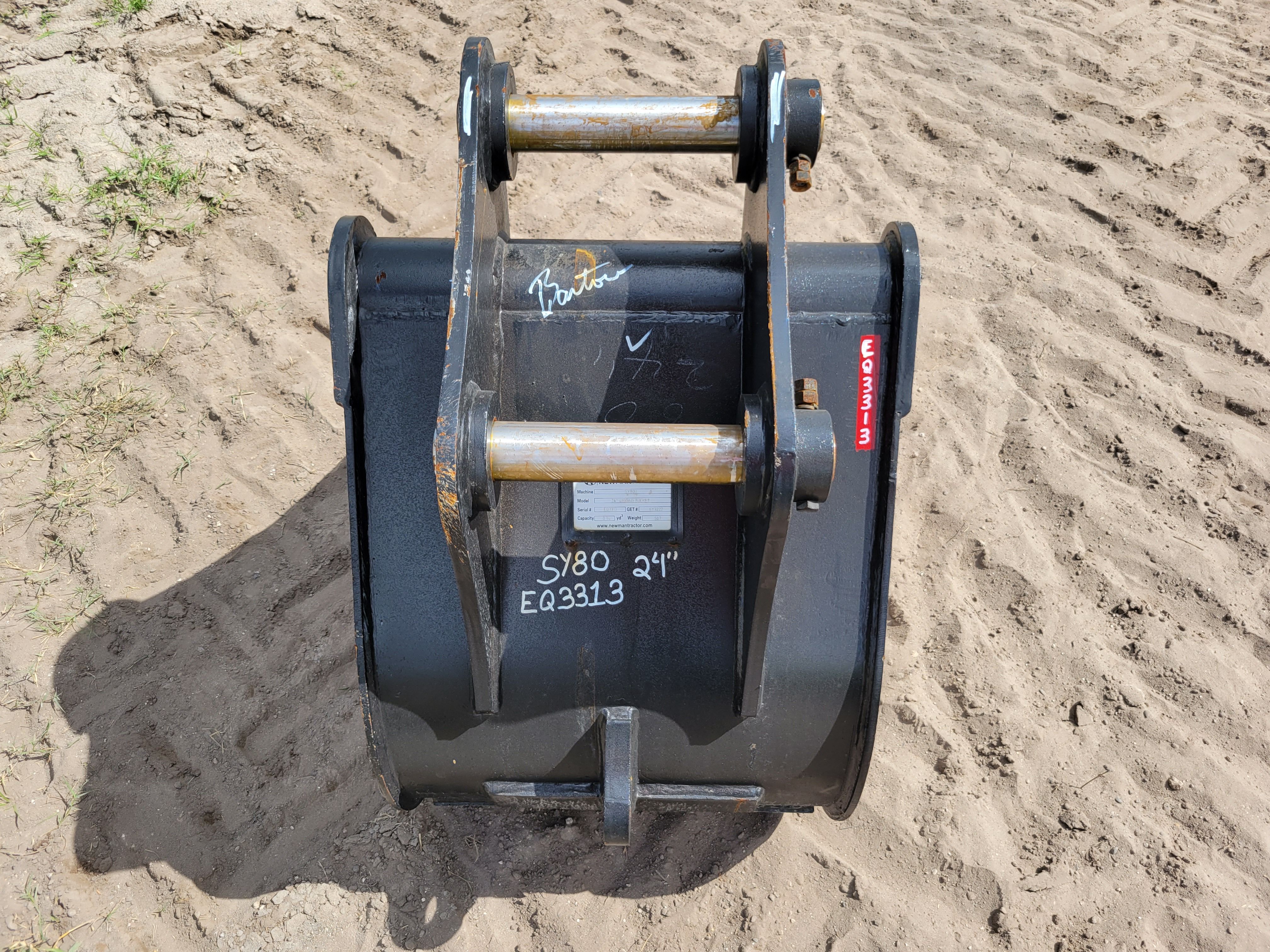 24" EXCAVATOR DIGGING BUCKET 50MM PIN Photo 3 Thumbnail