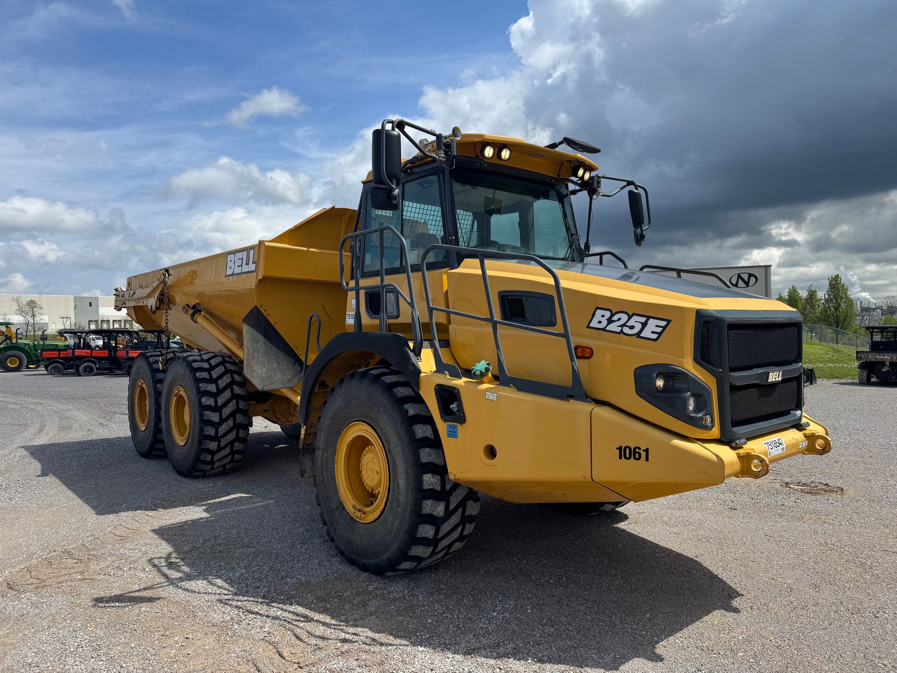 2019 BELL B25E Photo 4 Thumbnail