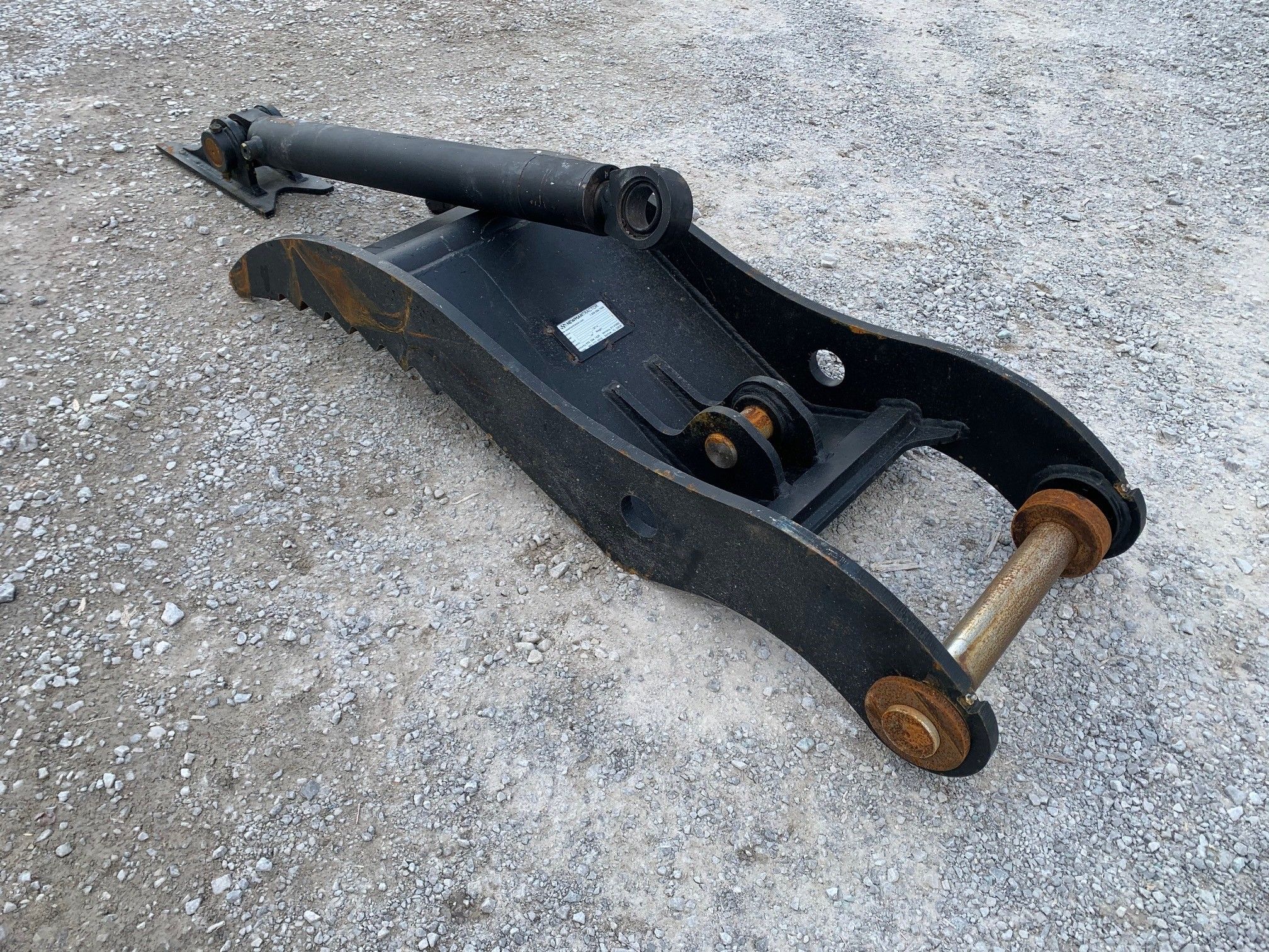 HYDRAULIC THUMB FOR SY95C (LONG FOR QC) Photo 4 Thumbnail