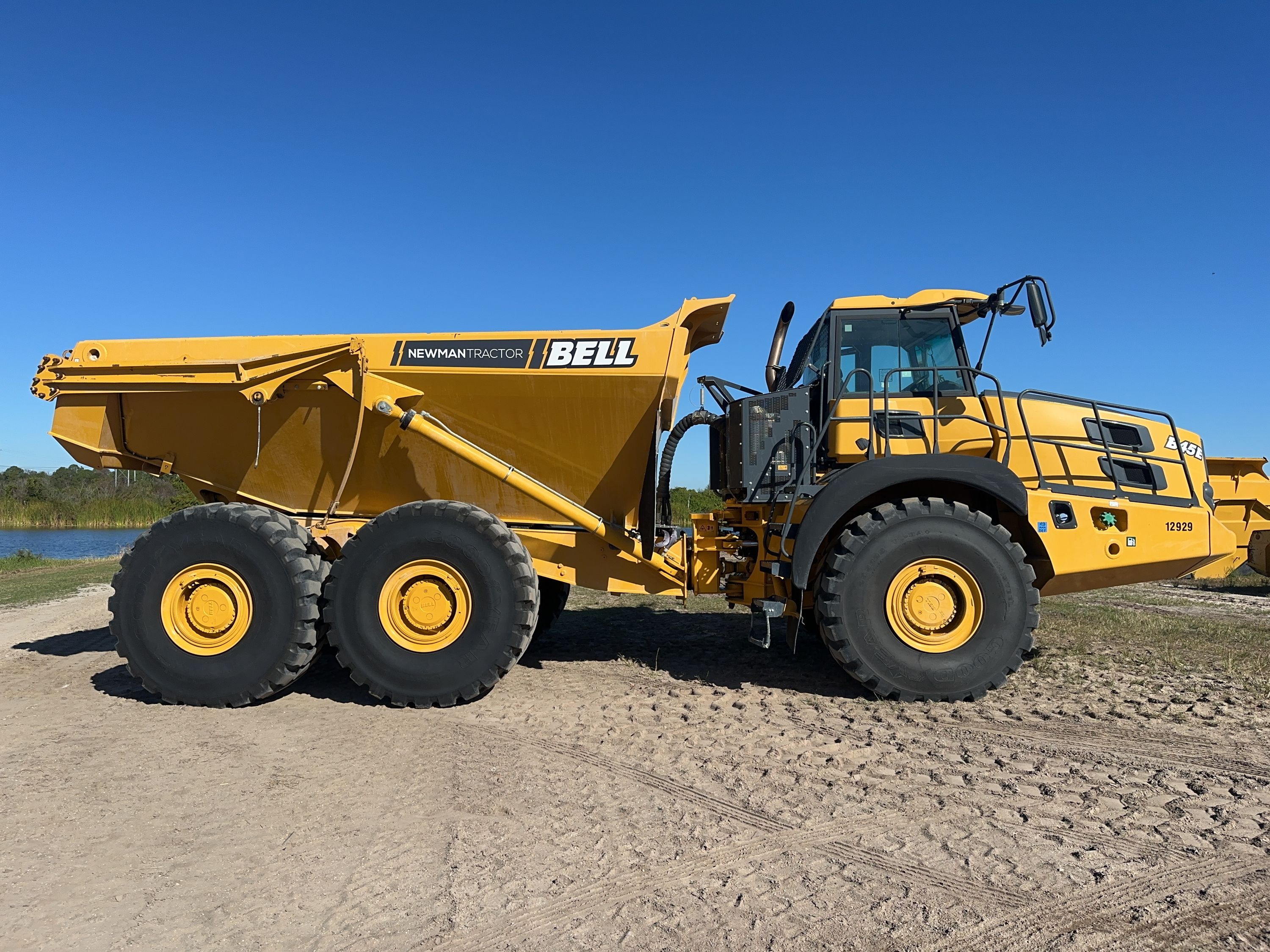 2025 BELL B45E Photo 2 Thumbnail