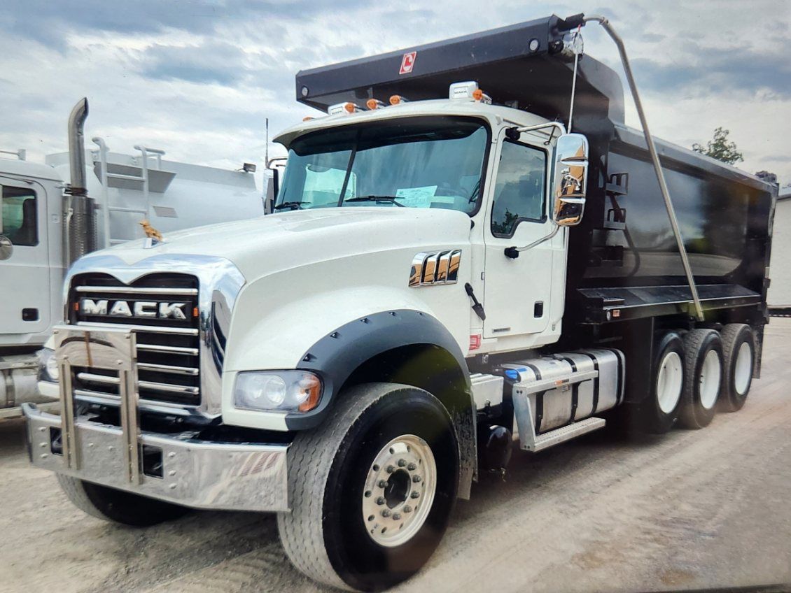 2024 MACK GR64F Photo 1 Thumbnail