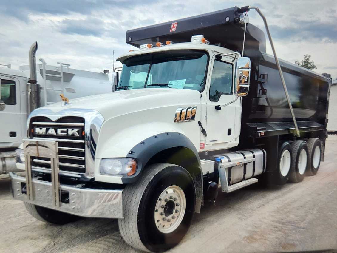 2024 MACK GR64F Photo 1
