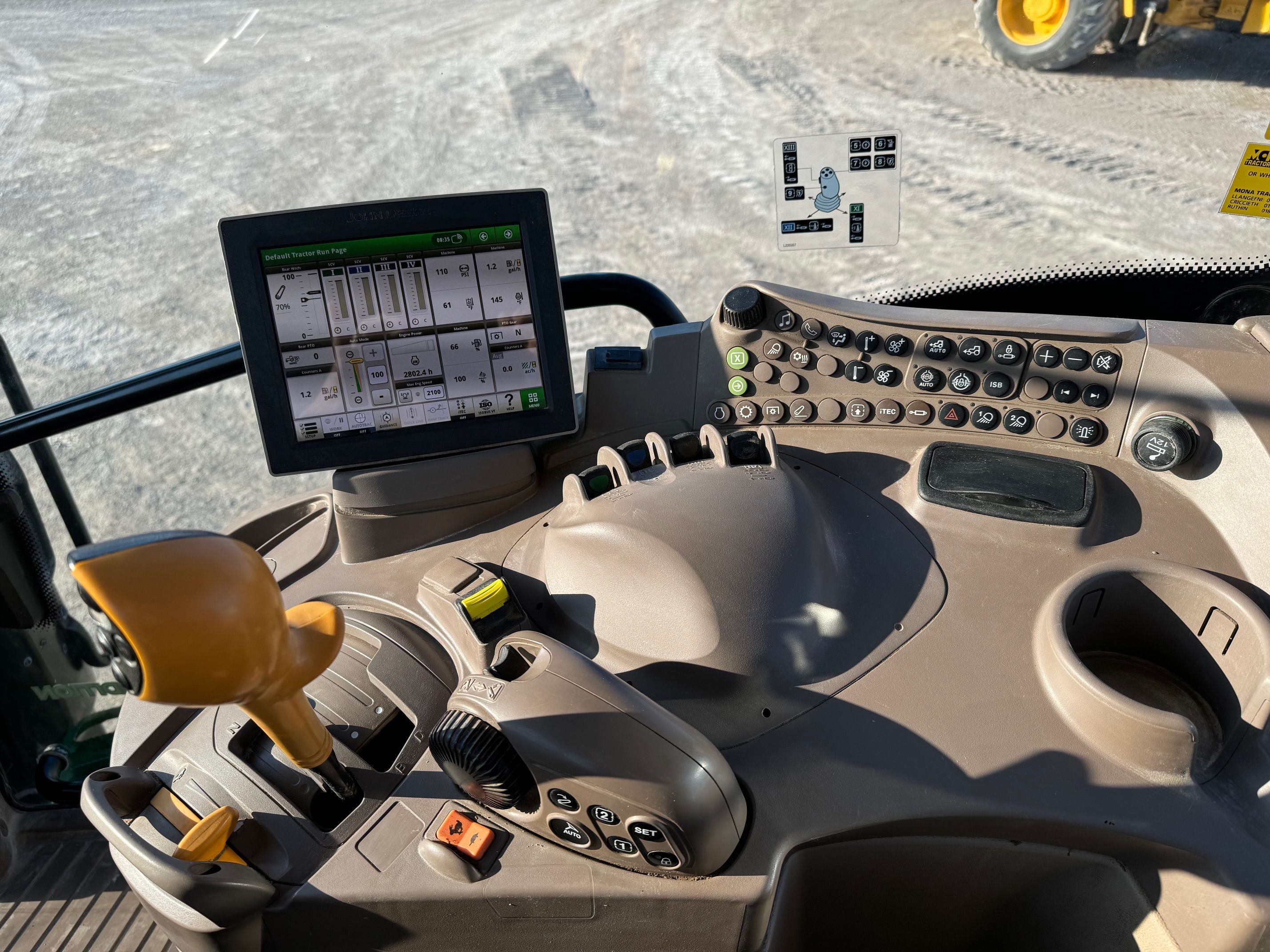 2019 JOHN DEERE 6155R Photo 8 Thumbnail