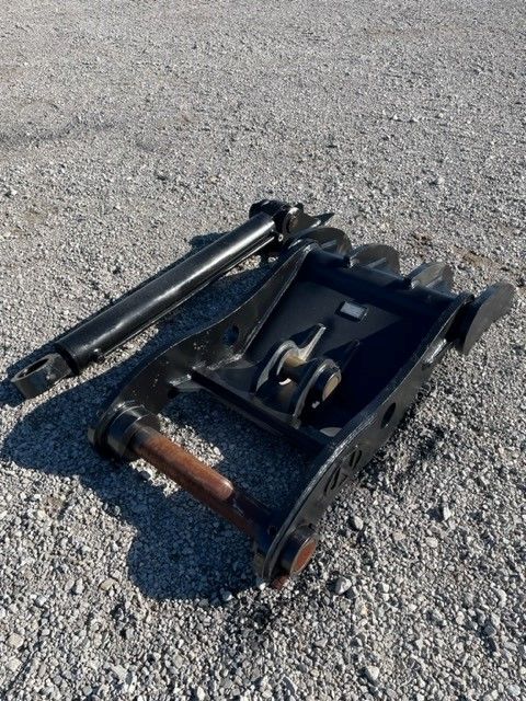 THUMB FOR SY265C (NO QUICK COUPLER) Photo 4 Thumbnail