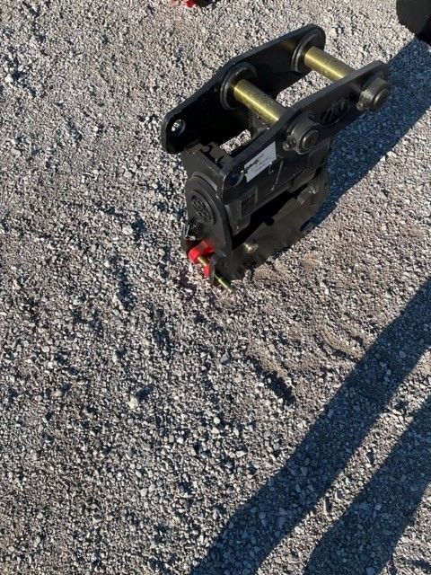 MANUAL TILT COUPLER FOR SY60C Photo 1 Thumbnail