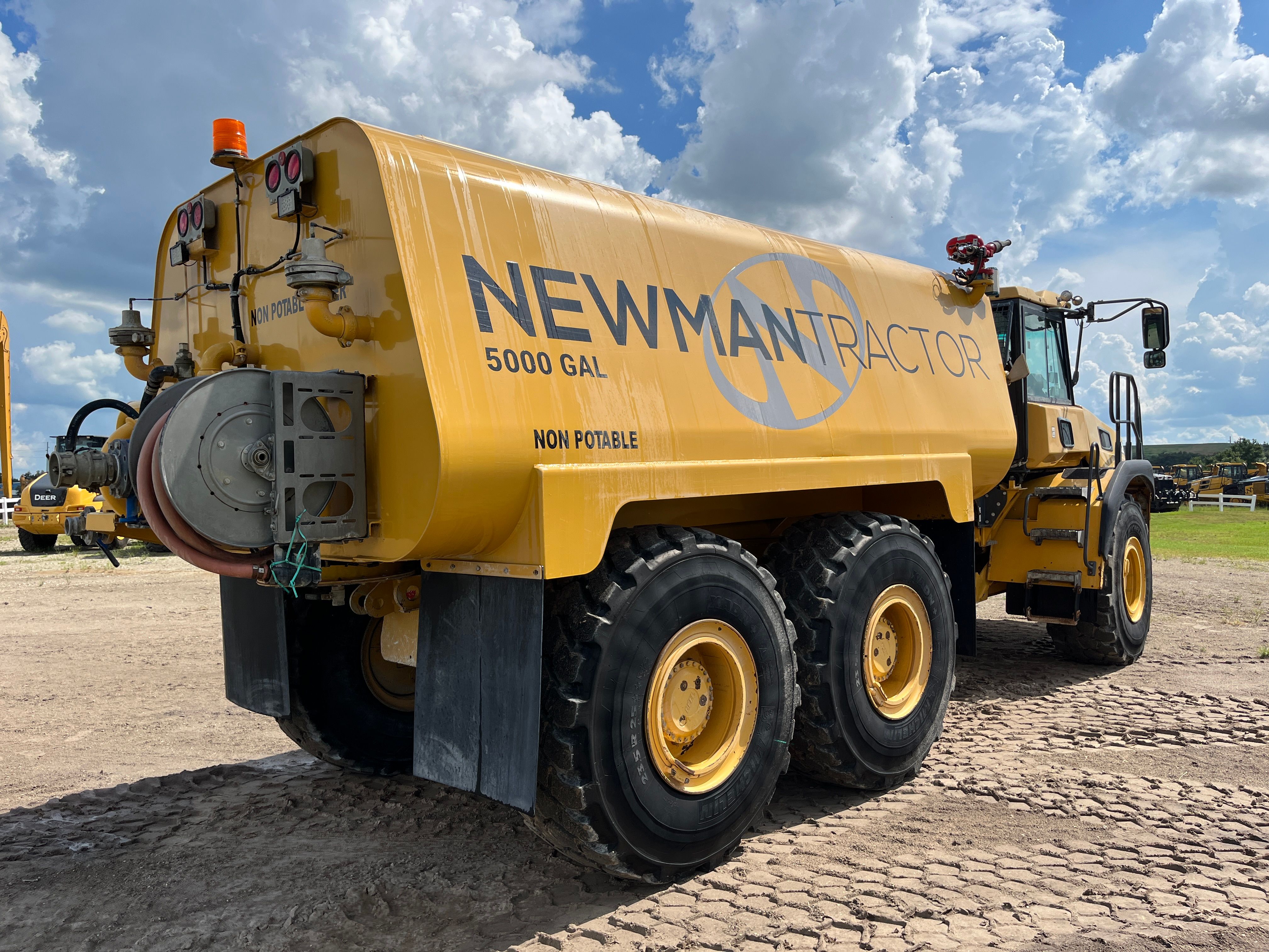 2016 BELL B25E Photo 4 Thumbnail