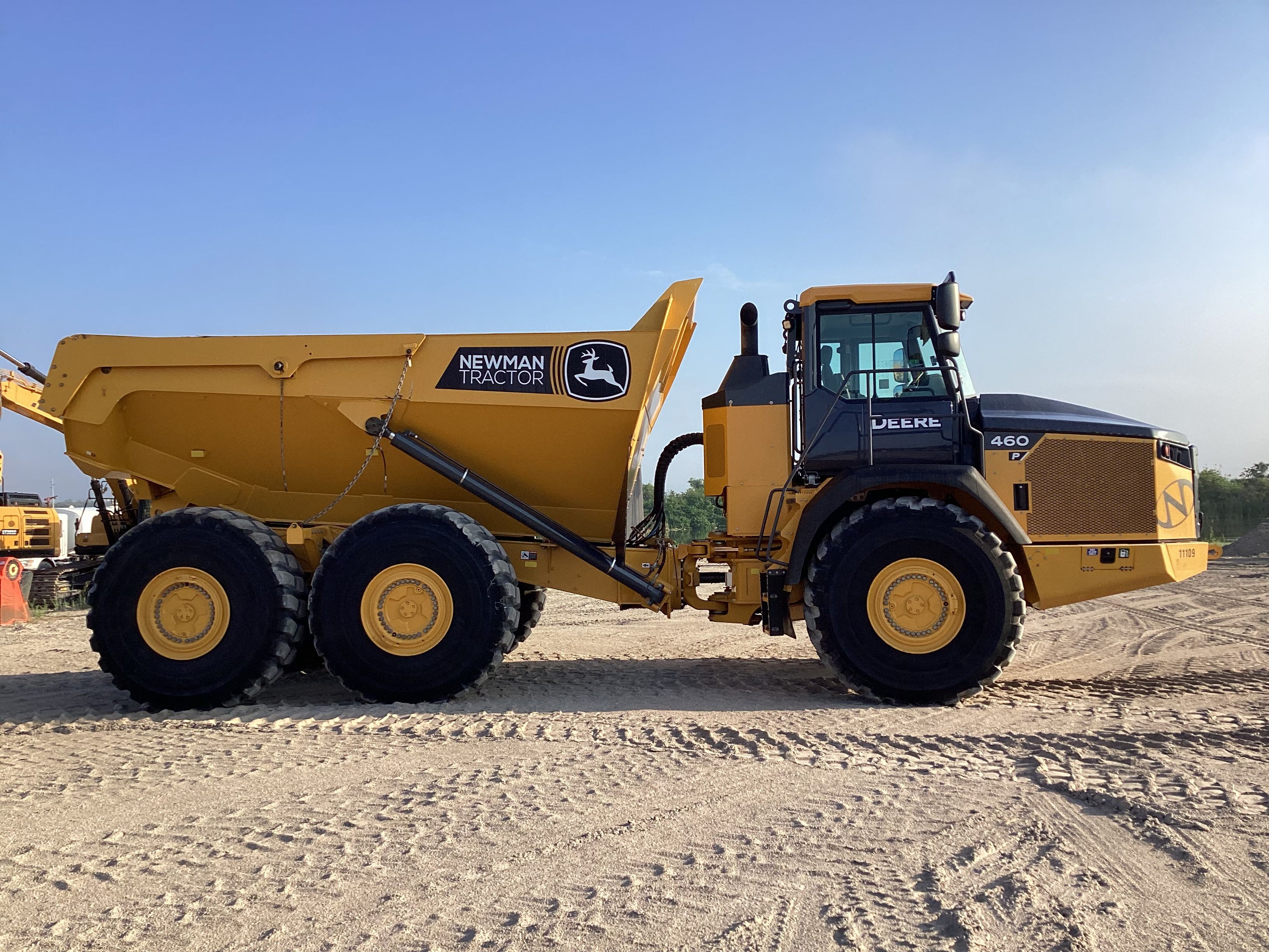 2023 JOHN DEERE 460P Photo 5 Thumbnail