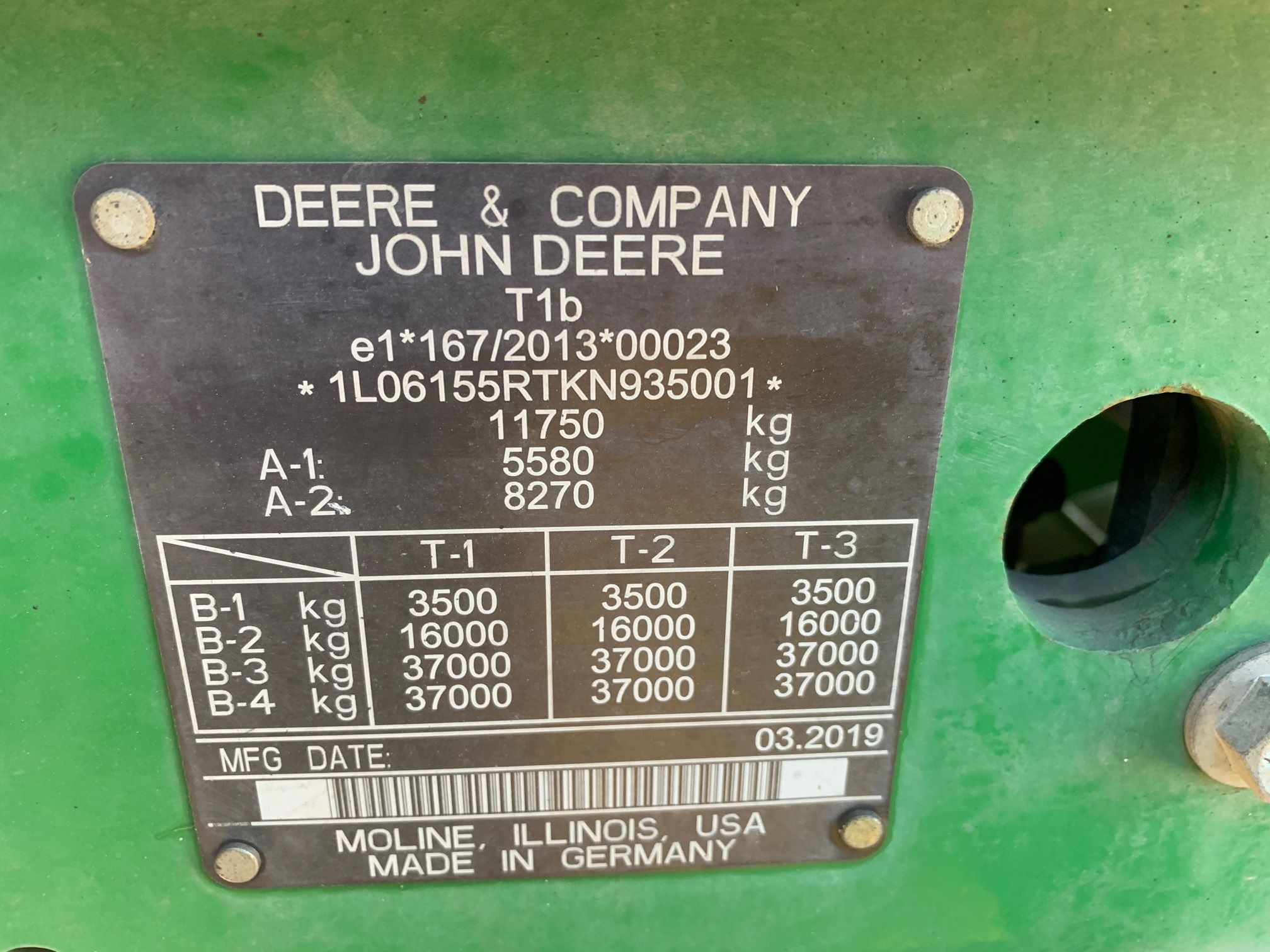 2019 JOHN DEERE 6155R Photo 11 Thumbnail