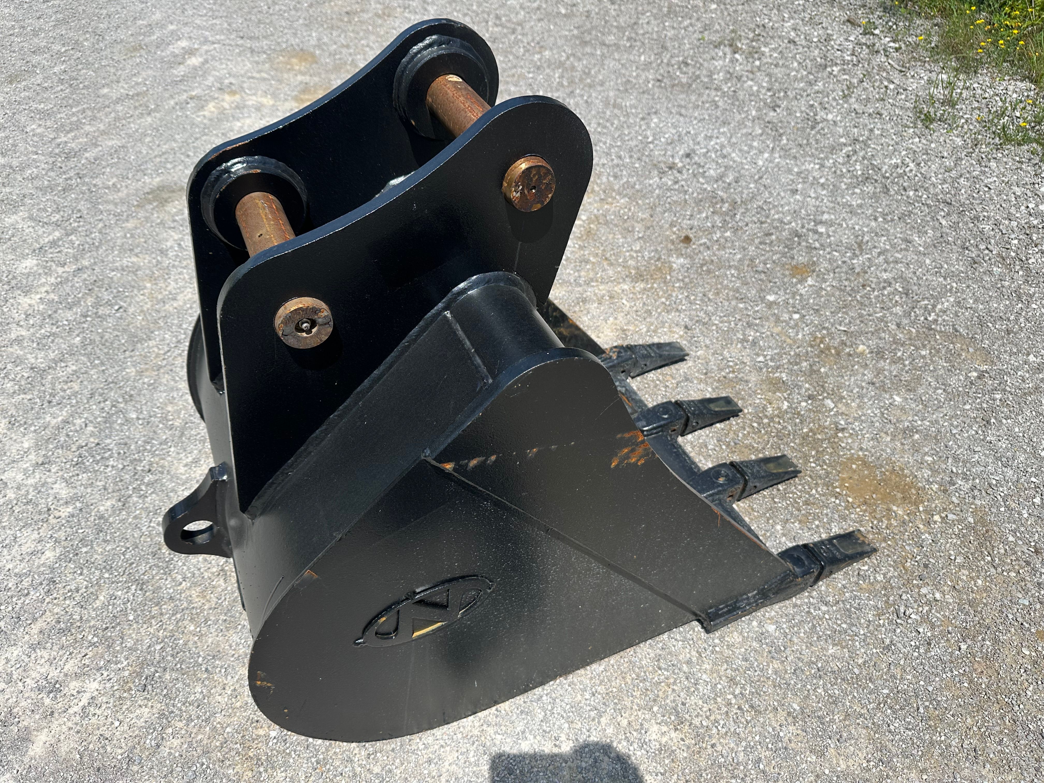 24" BUCKET FOR SY60C Photo 3 Thumbnail