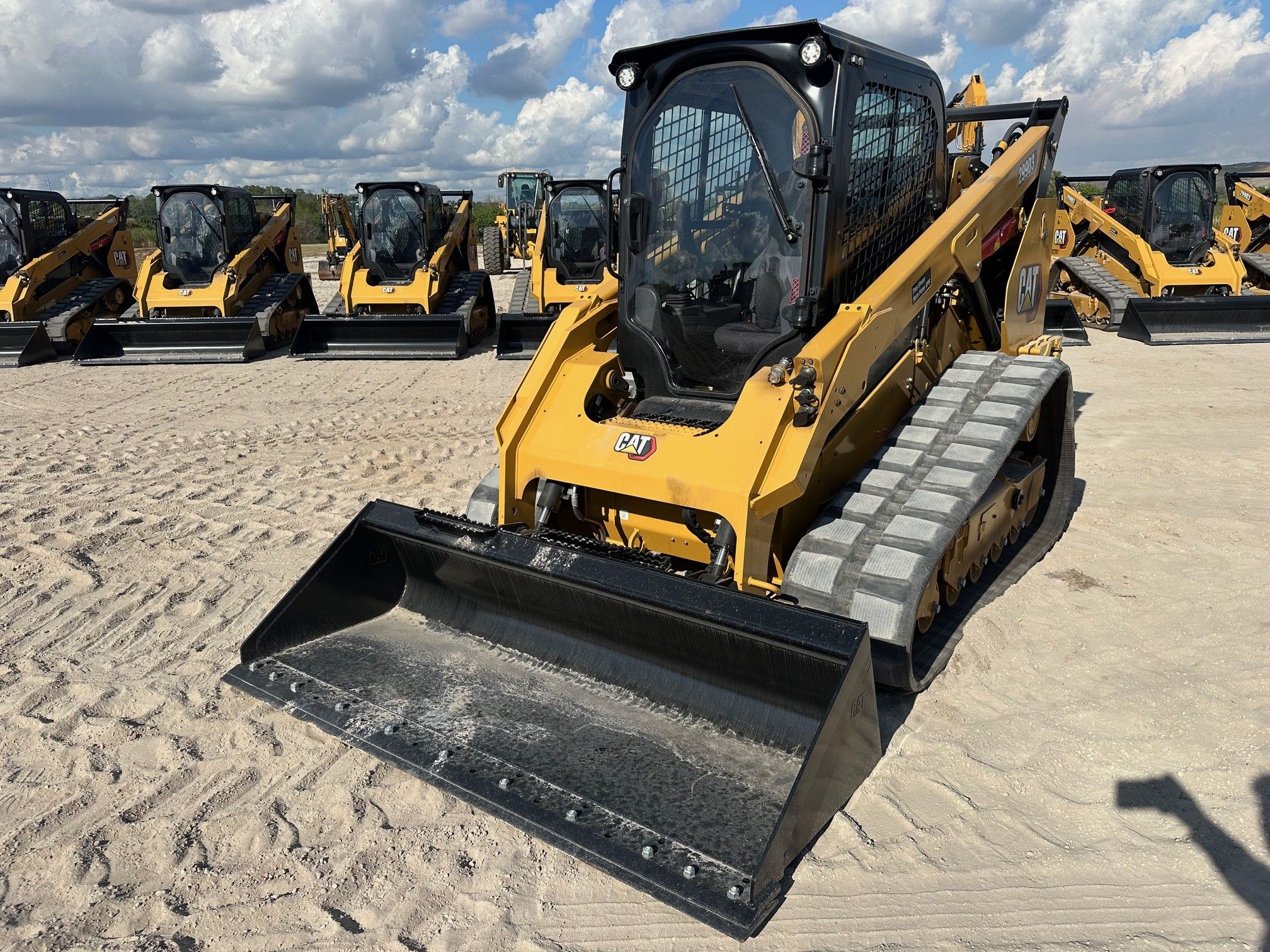 2024 CAT 299D3 Photo 1 Thumbnail