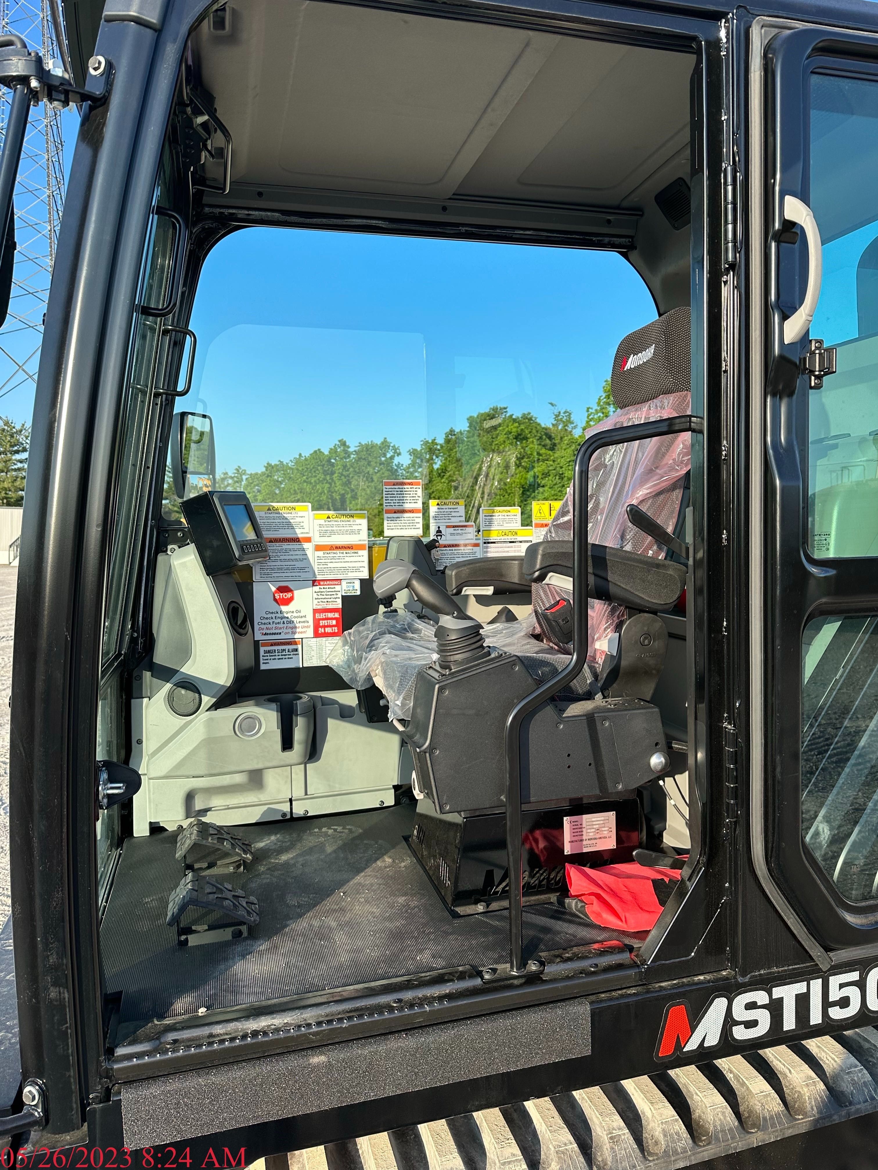 2023 MOROOKA MST 1500VD Photo 5 Thumbnail