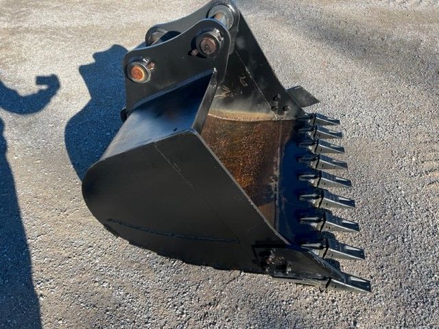 48" EXCAVATOR DIGGING BUCKET 55MM PIN Photo 4 Thumbnail