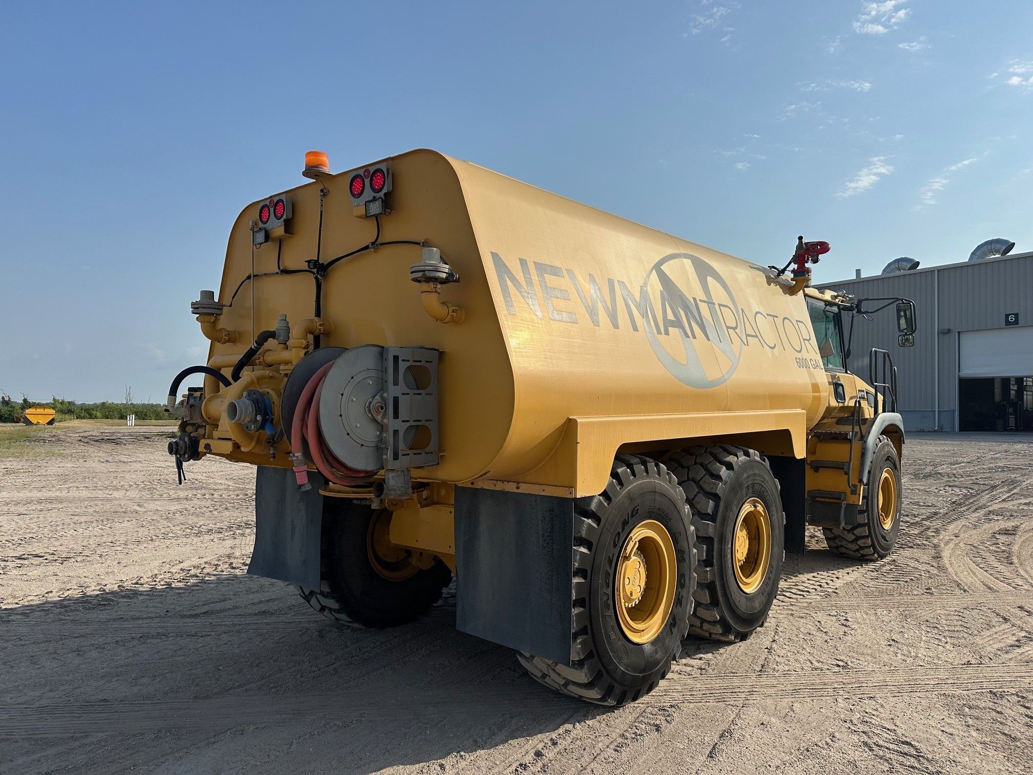 2014 BELL B30E Photo 4 Thumbnail