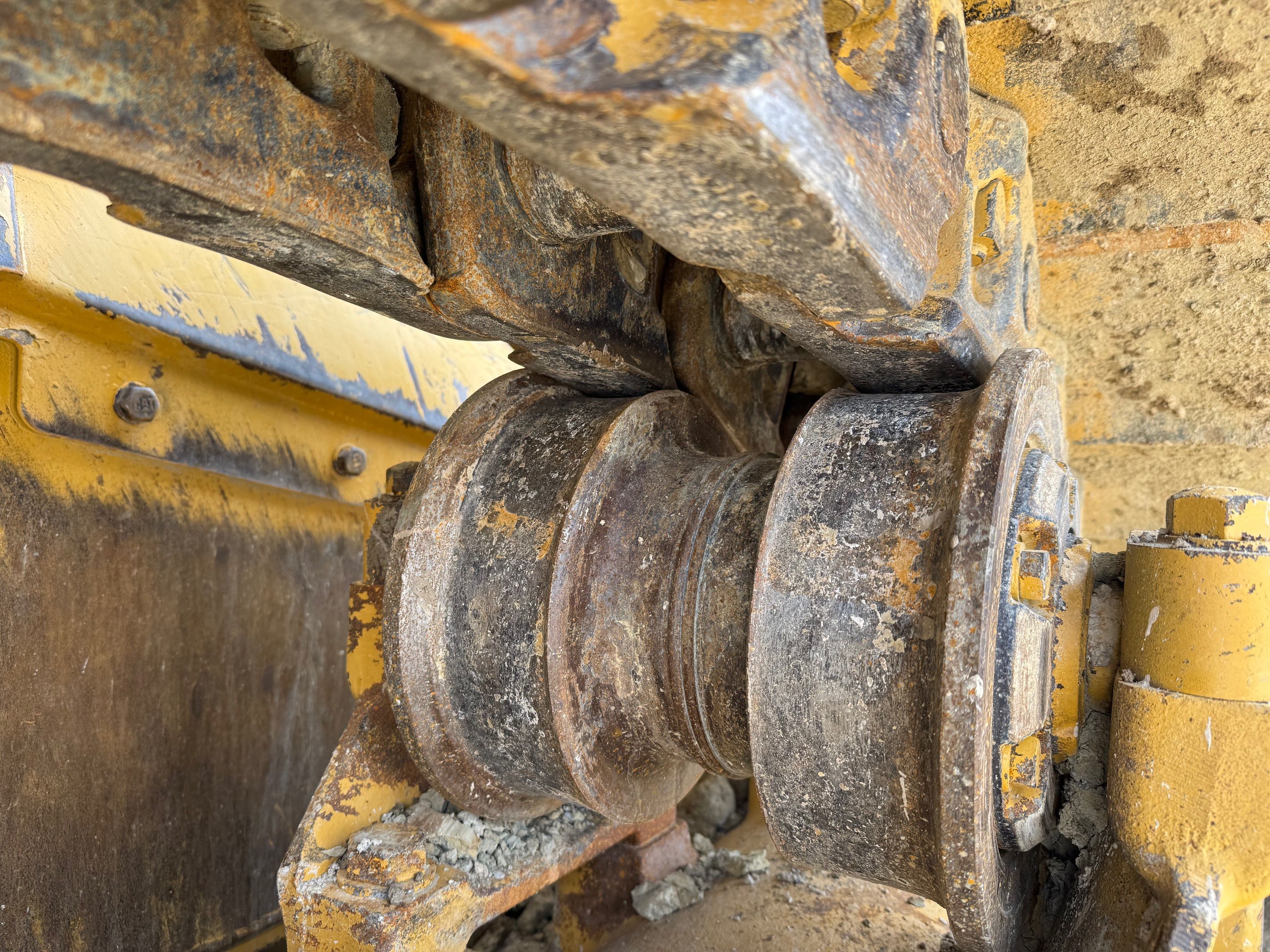 2017 CAT D8T Photo 8 Thumbnail