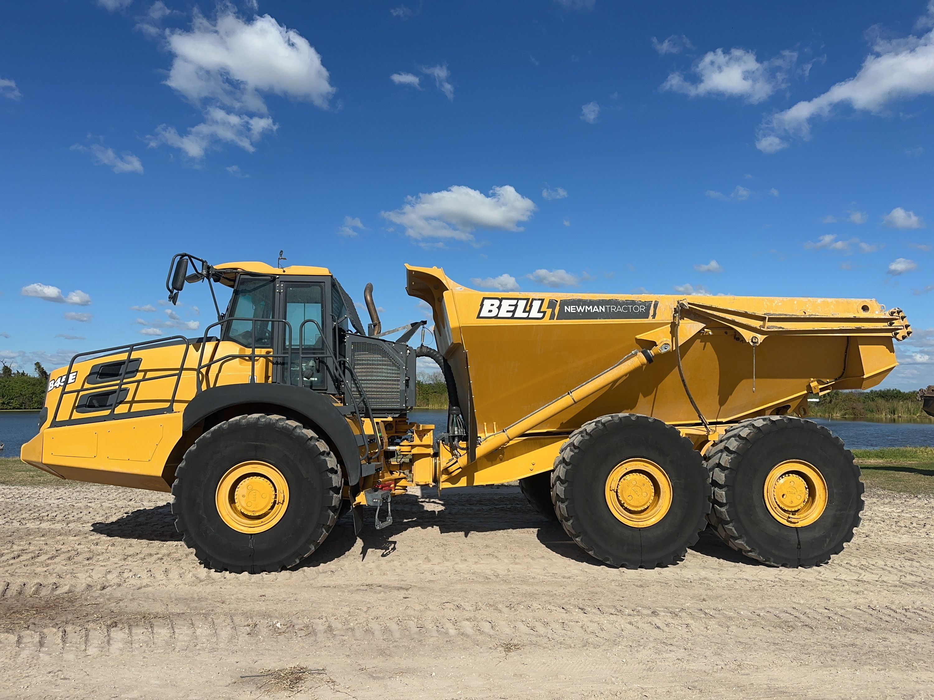 2025 BELL B45E Photo 6 Thumbnail