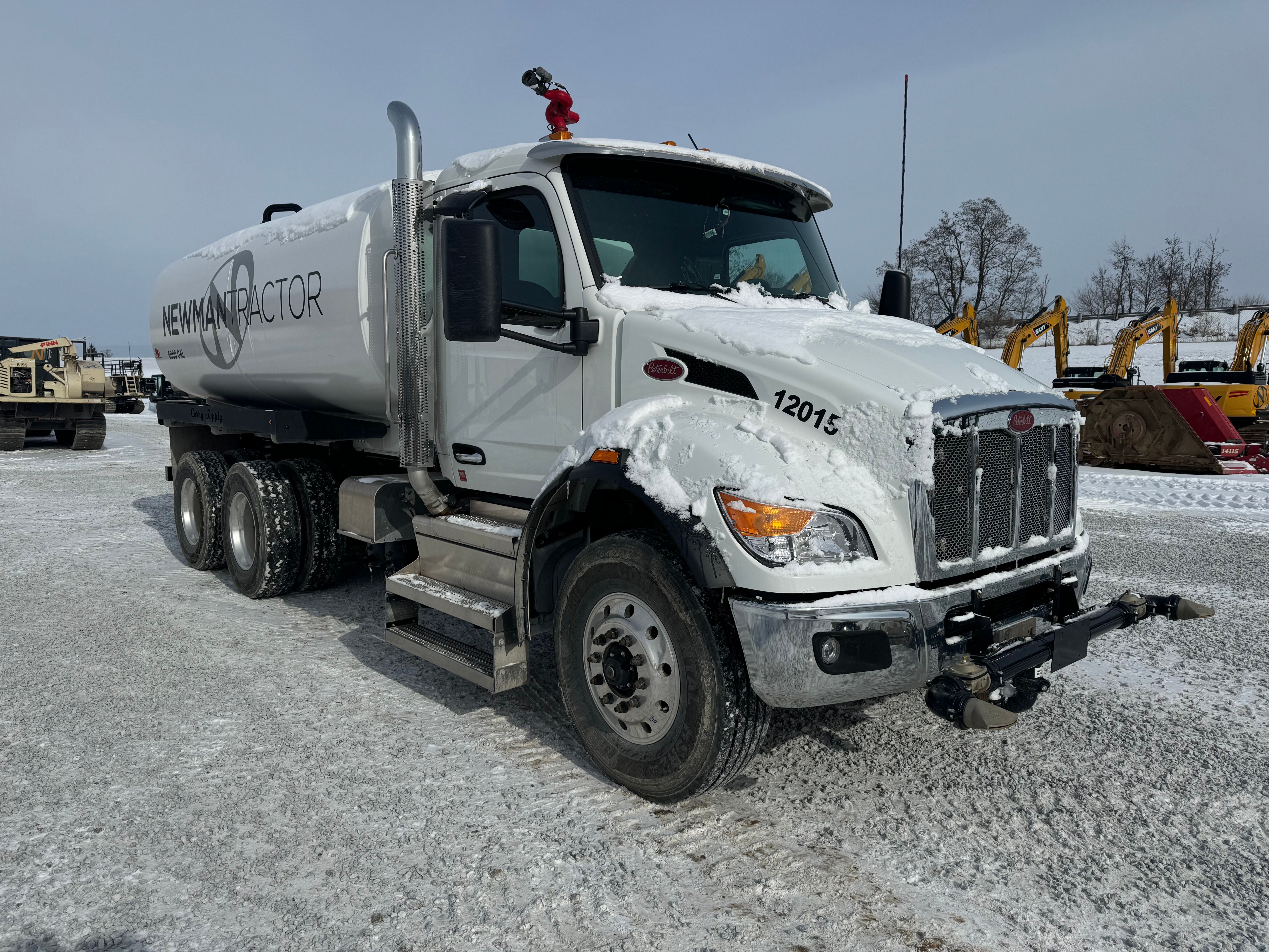 2025 PETERBILT 548 WATER Photo 2 Thumbnail