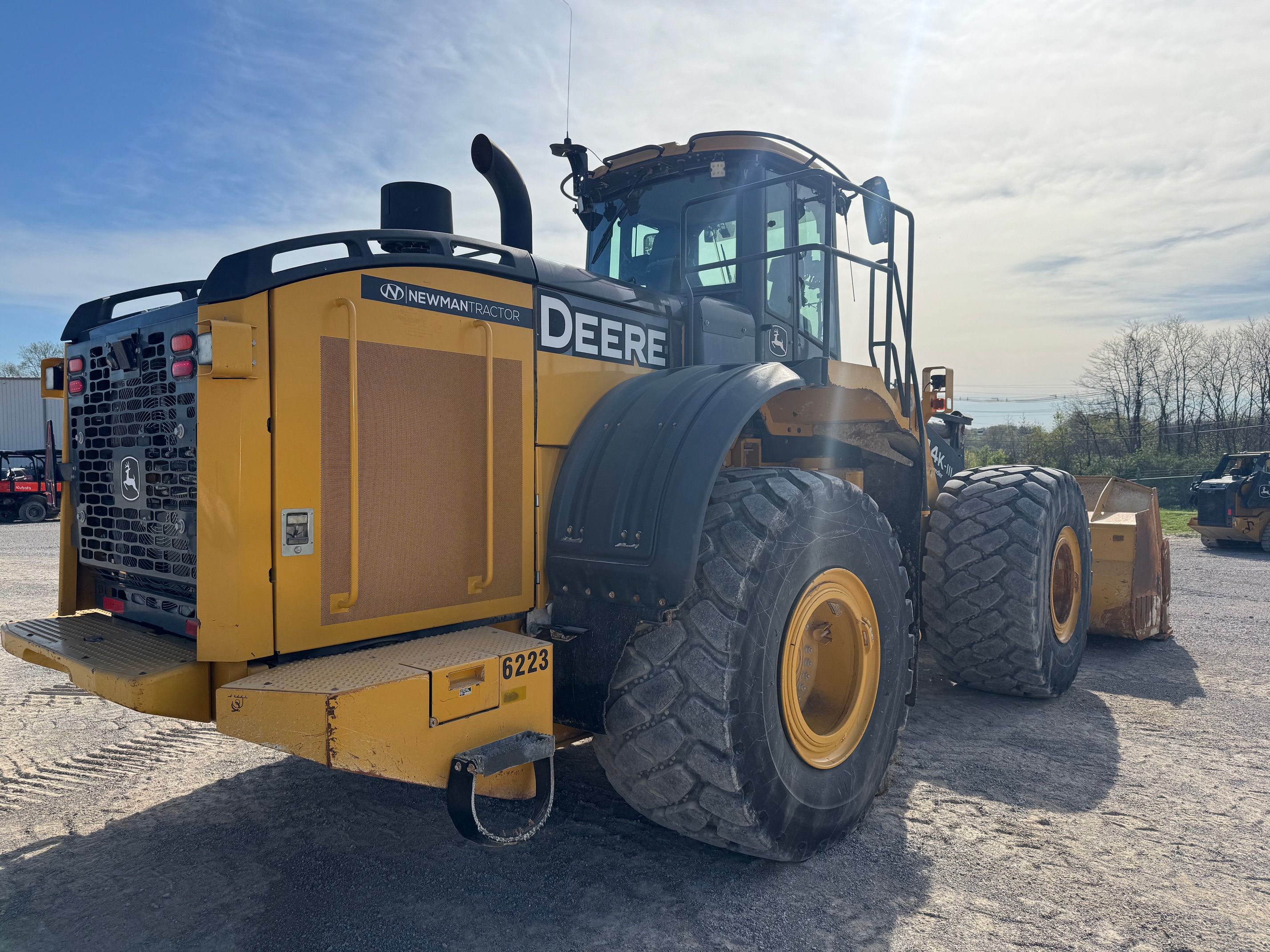 2017 JOHN DEERE 844K Photo 3 Thumbnail