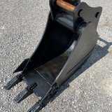 18" EXCAVATOR DIGGING BUCKET 50MM PIN Photo 1