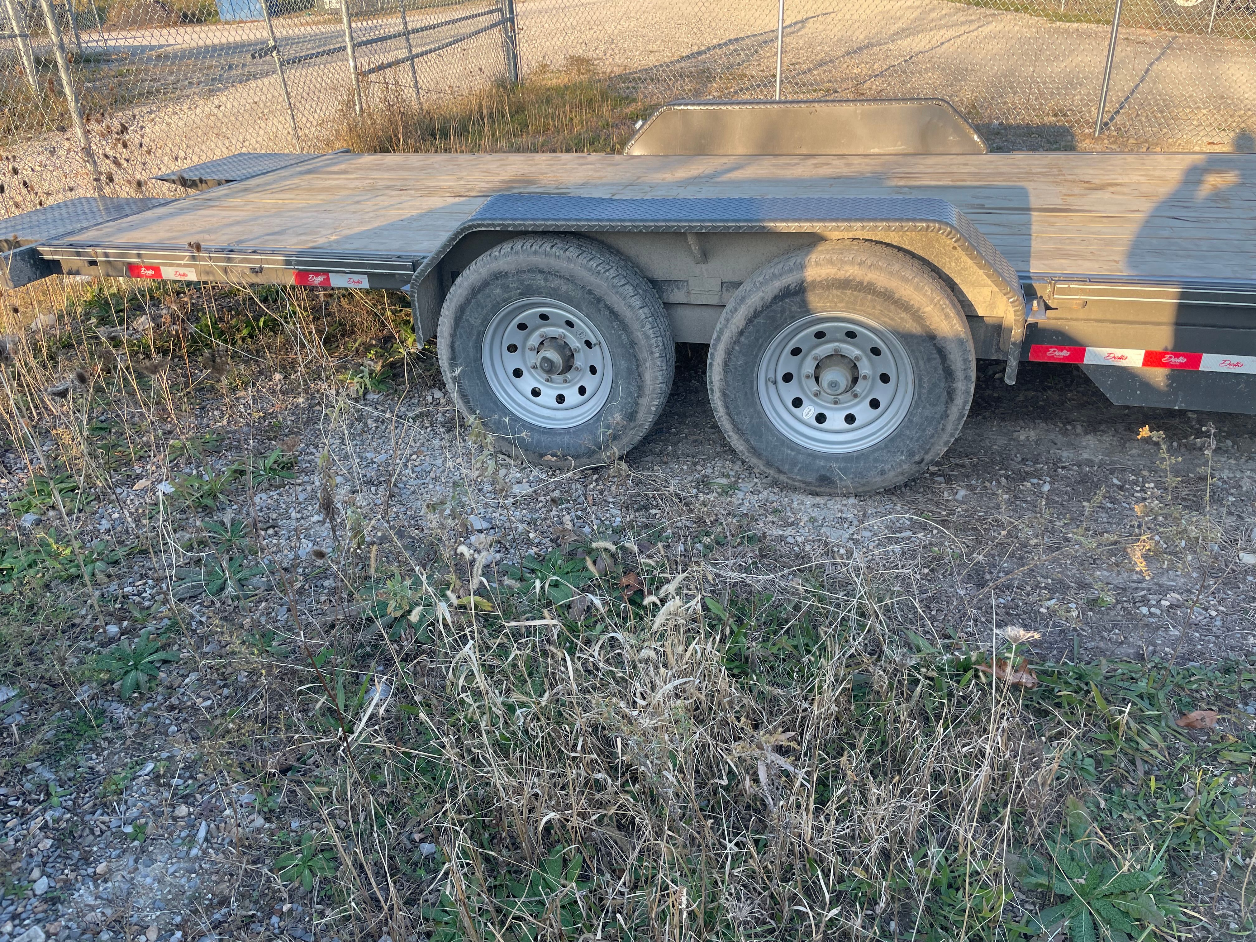 20' TAGALONG TRAILER Photo 2 Thumbnail