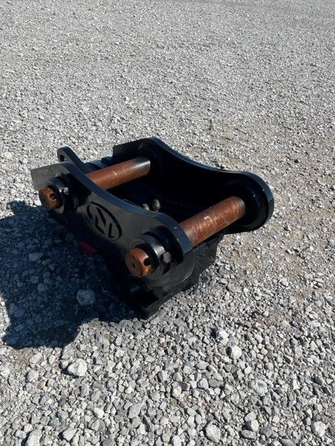 HYDRAULIC QUICK COUPLER FOR SY95C Photo 4 Thumbnail