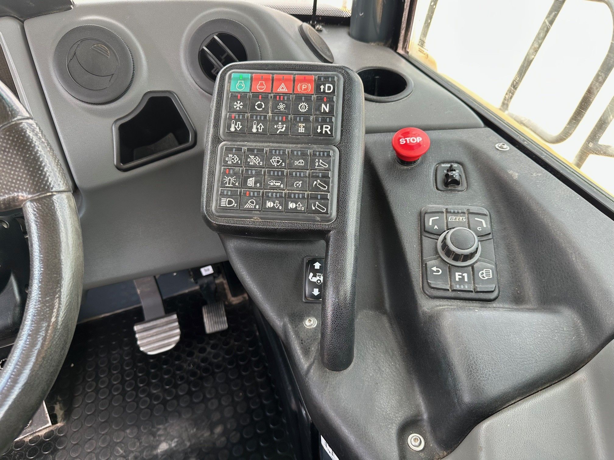 2022 BELL B50E Photo 9 Thumbnail