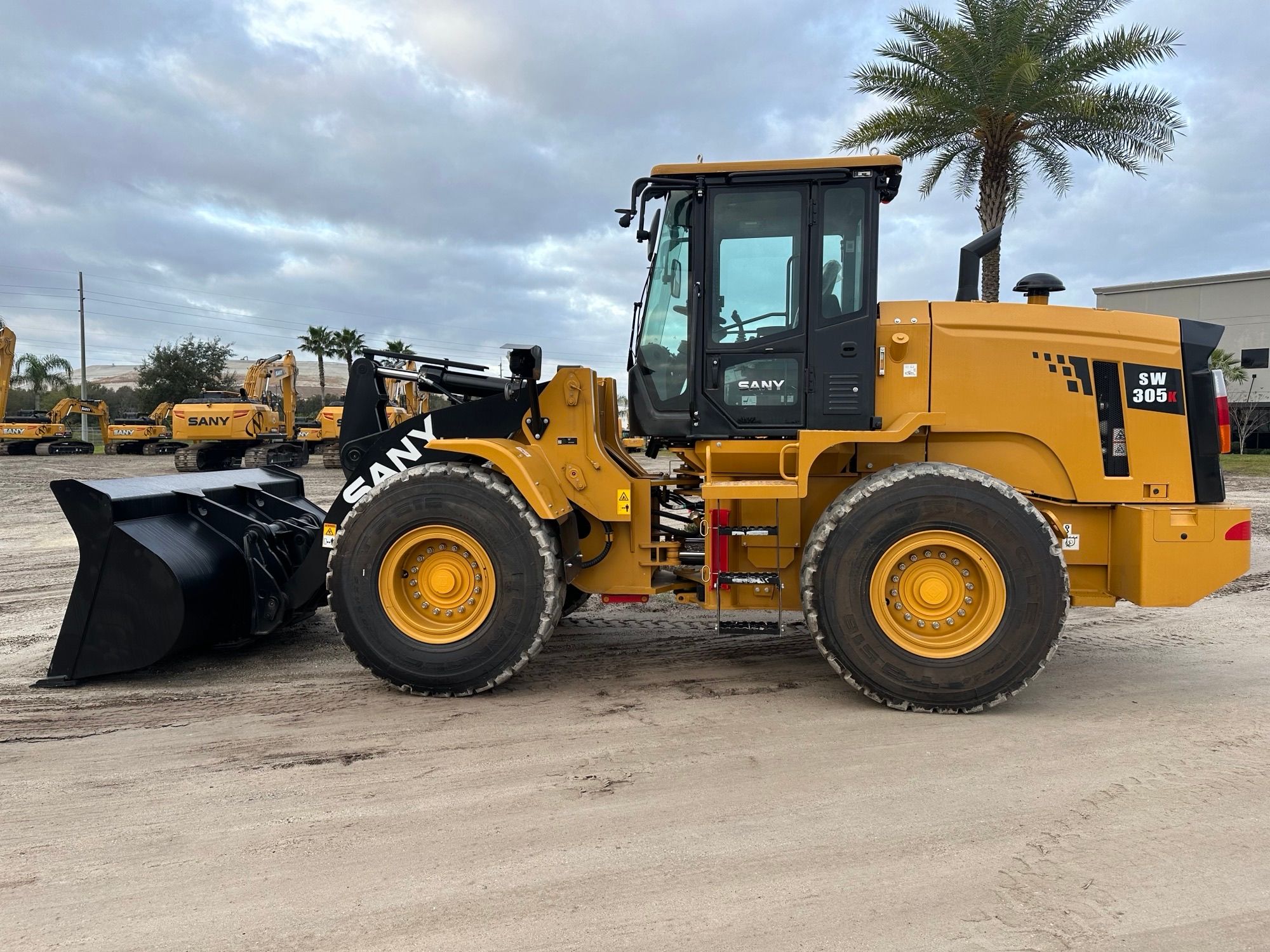 2023 SANY SW305K Photo 2 Thumbnail