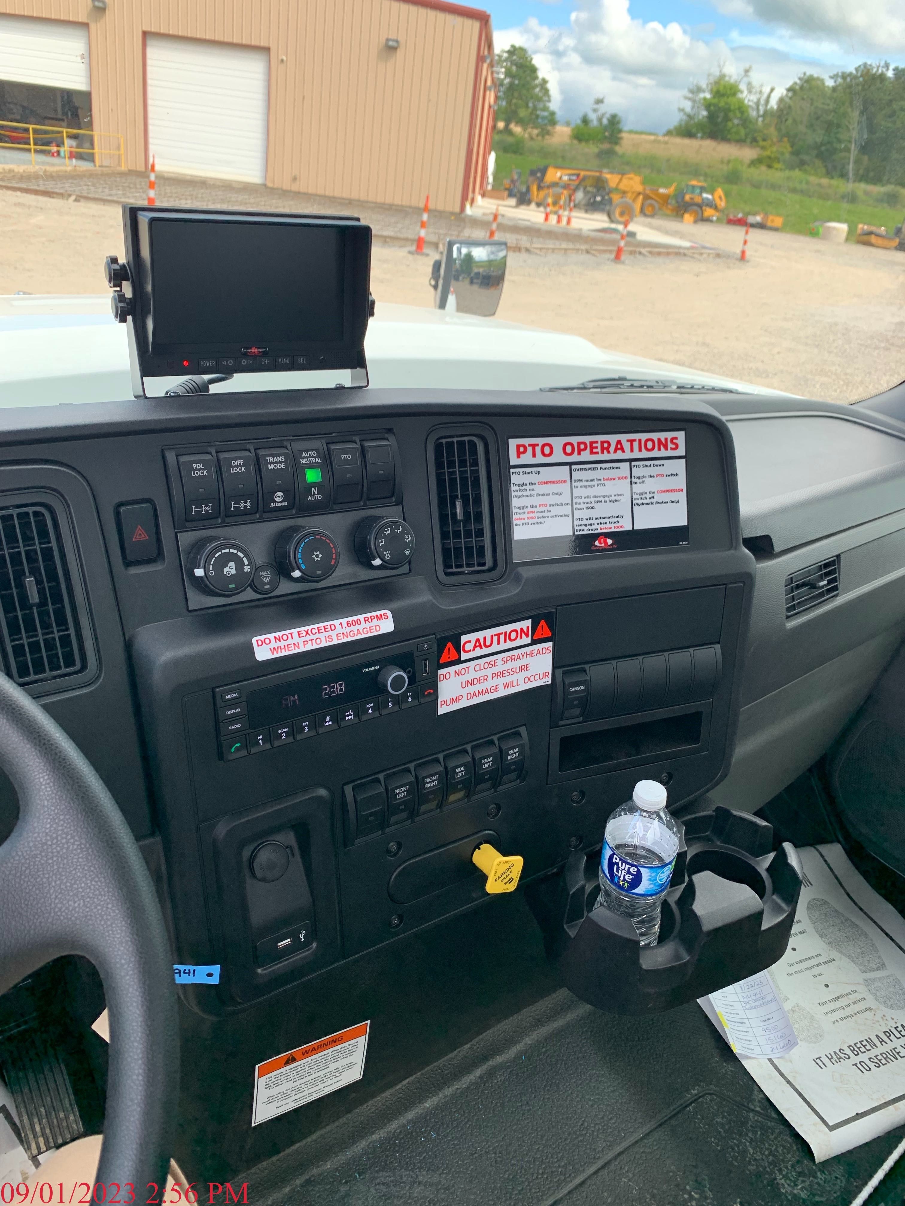 2024 INTERNATIONAL HV607 Photo 6 Thumbnail