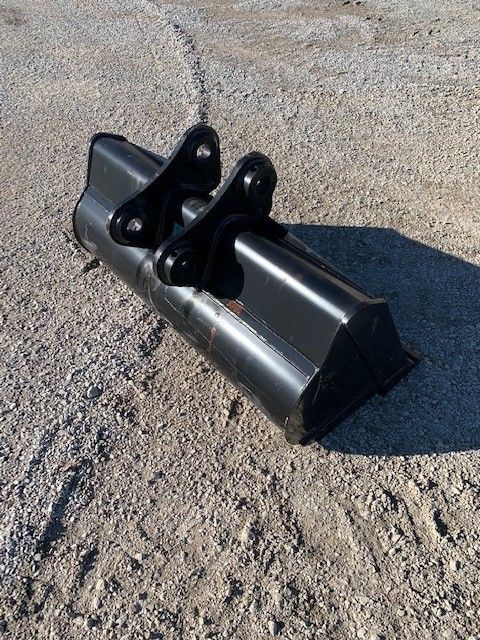 60" BUCKET FOR SY265C LR Photo 1 Thumbnail