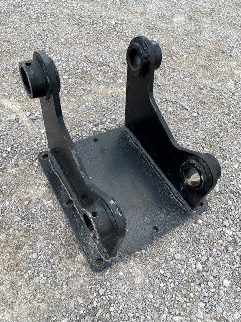 SY80U MOUNT BRACKET FOR 41" HIGH INERTIA MULCHER Photo 4 Thumbnail