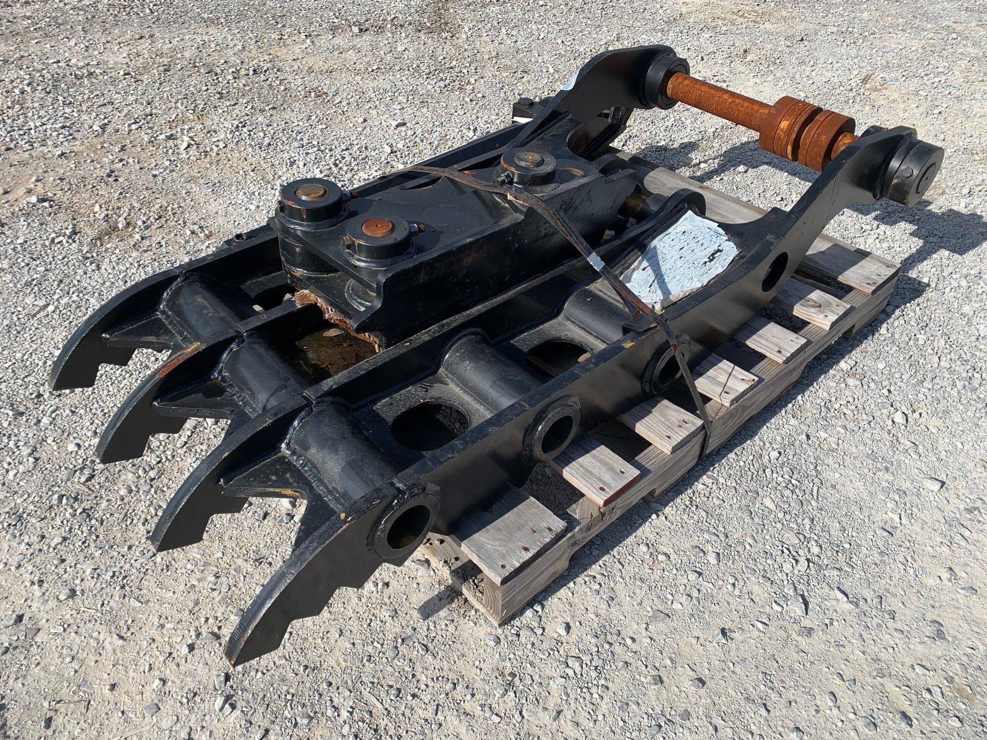 PROGRESSIVE THUMB FOR SY135C (LONG - FOR QC) Photo 3 Thumbnail