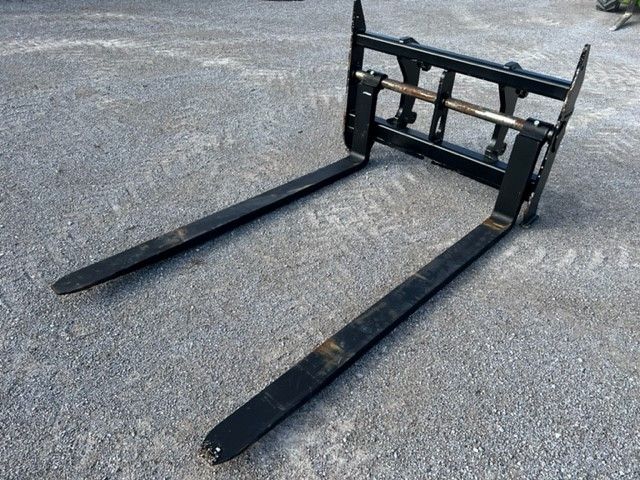 96" FORKS FOR JRB416 COUPLER Photo 4 Thumbnail