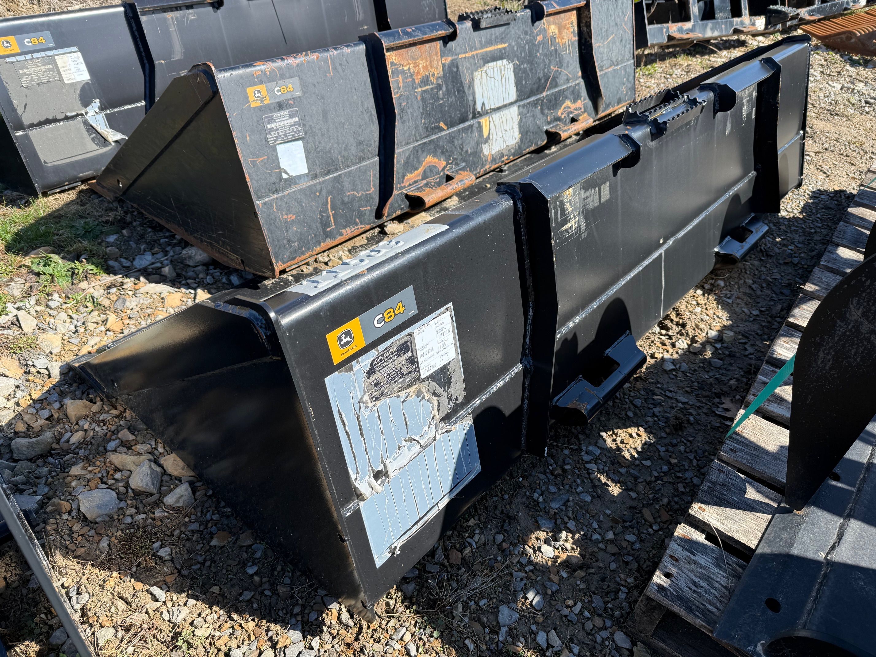 84" BUCKET FOR 333P Photo 3 Thumbnail