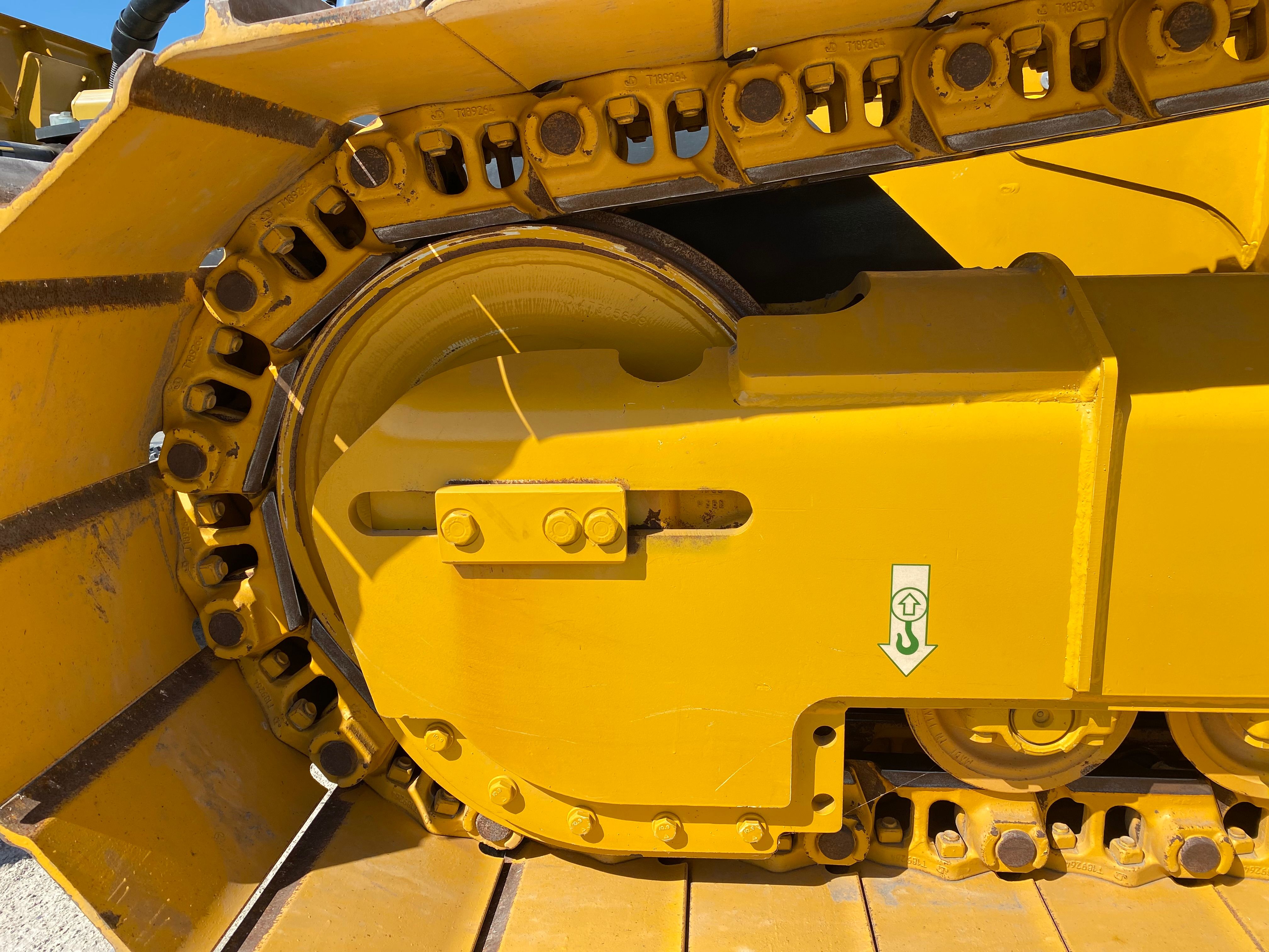 2022 JOHN DEERE 850L LGP Photo 10 Thumbnail